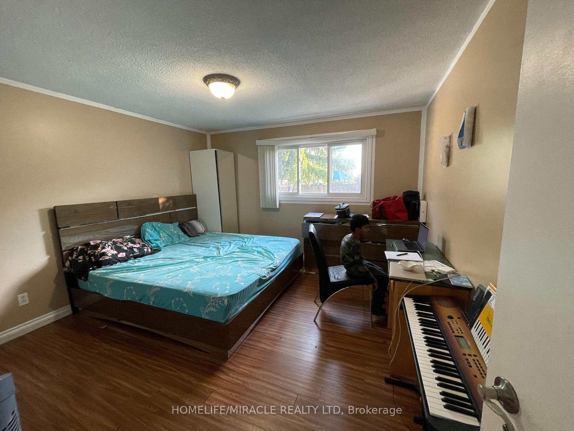 Photo 19 of 36 Richvale Drive S, Brampton, Heart Lake East — HOMEH