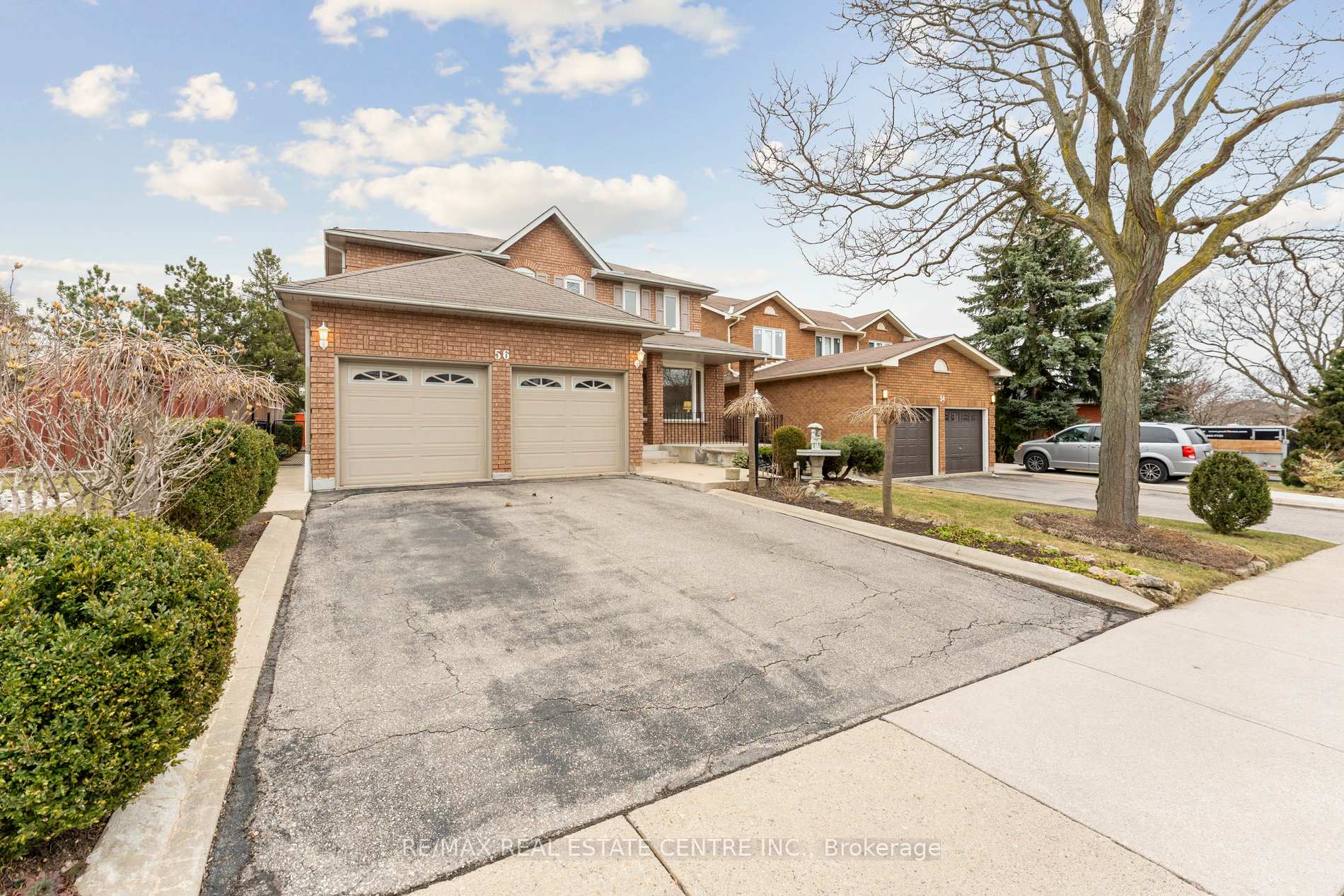 Photo 1 of 56 Canarvan Court, Brampton, Fletcher's Creek South — HOMEH