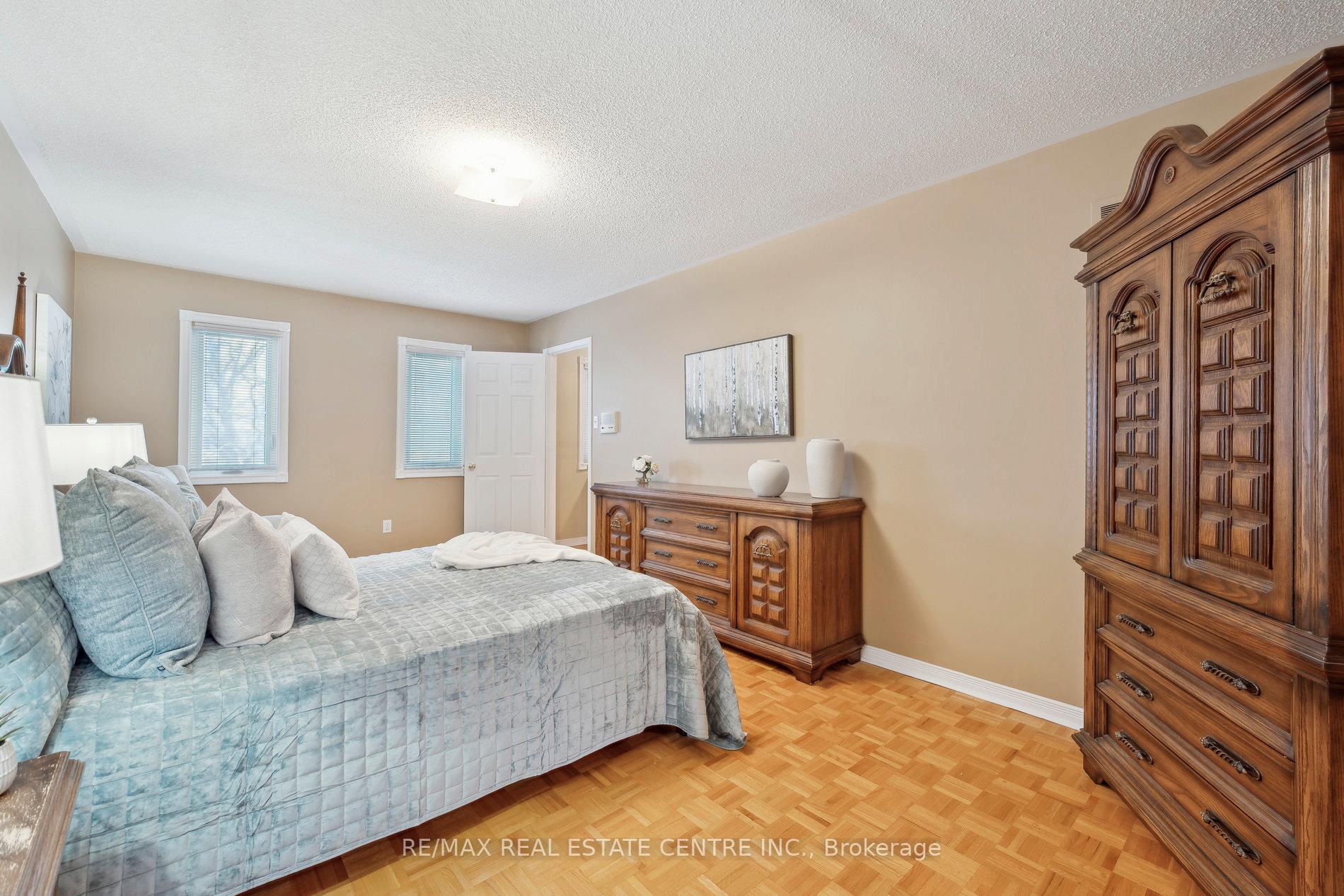 Photo 23 of 56 Canarvan Court, Brampton, Fletcher's Creek South — HOMEH