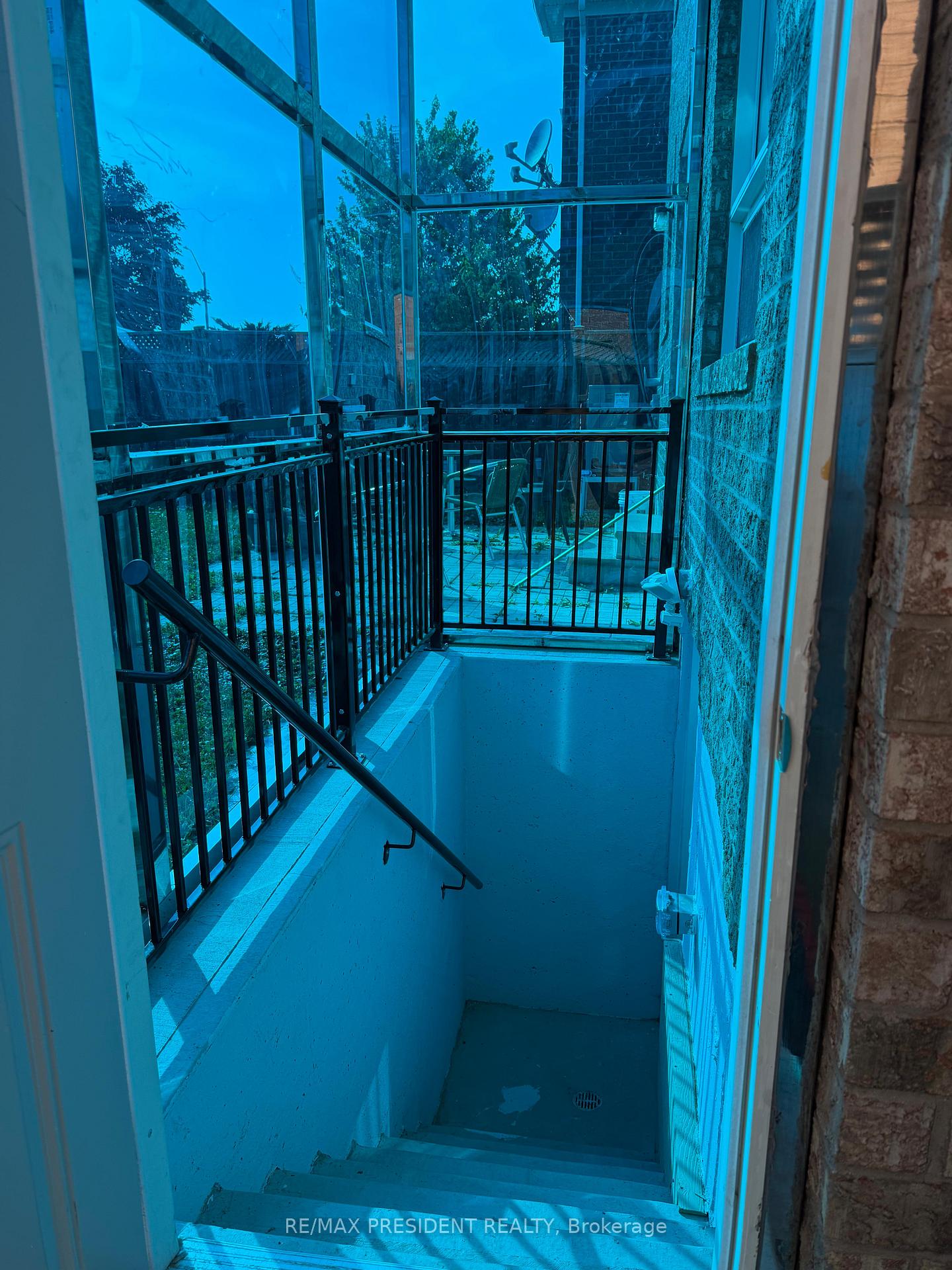 Photo 4 of Unit Basement, 38 Hiberton Crescent, Brampton, Fletcher's Meadow — HOMEH