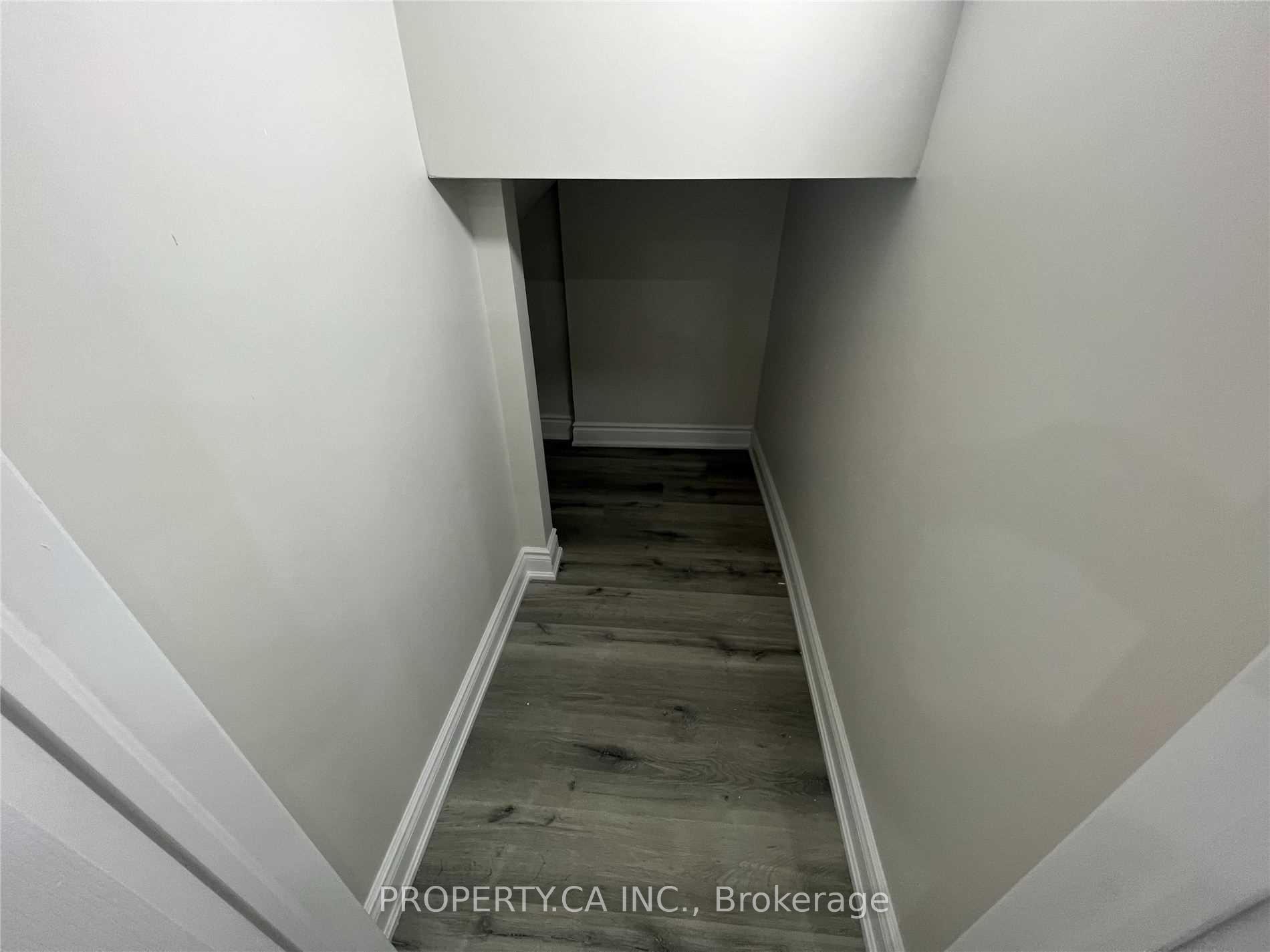 Photo 4 of Unit Lower, 18 Driscoll Drive, Brampton, Brampton South — HOMEH