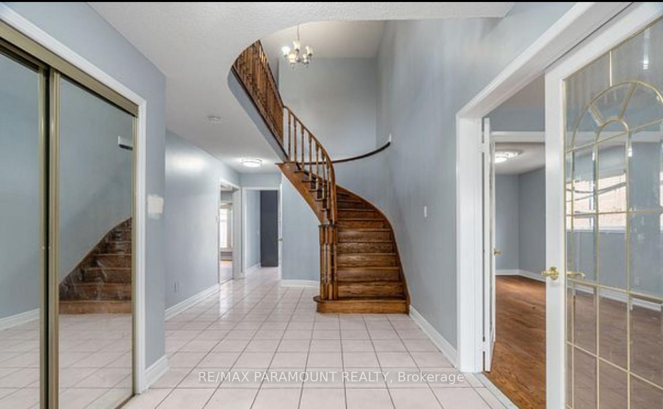 Photo 1 of 179 Kingknoll Drive, Brampton, Fletcher's Creek South — HOMEH
