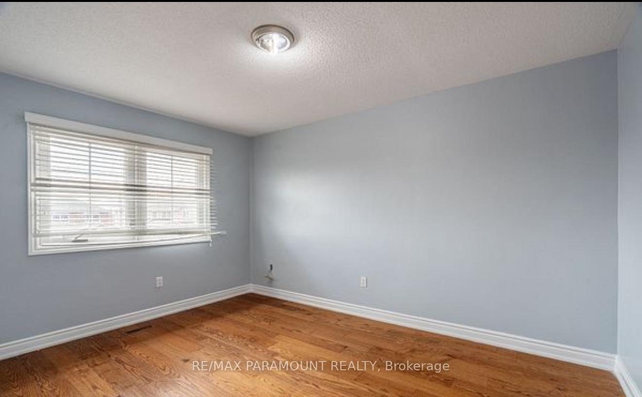 Photo 12 of 179 Kingknoll Drive, Brampton, Fletcher's Creek South — HOMEH