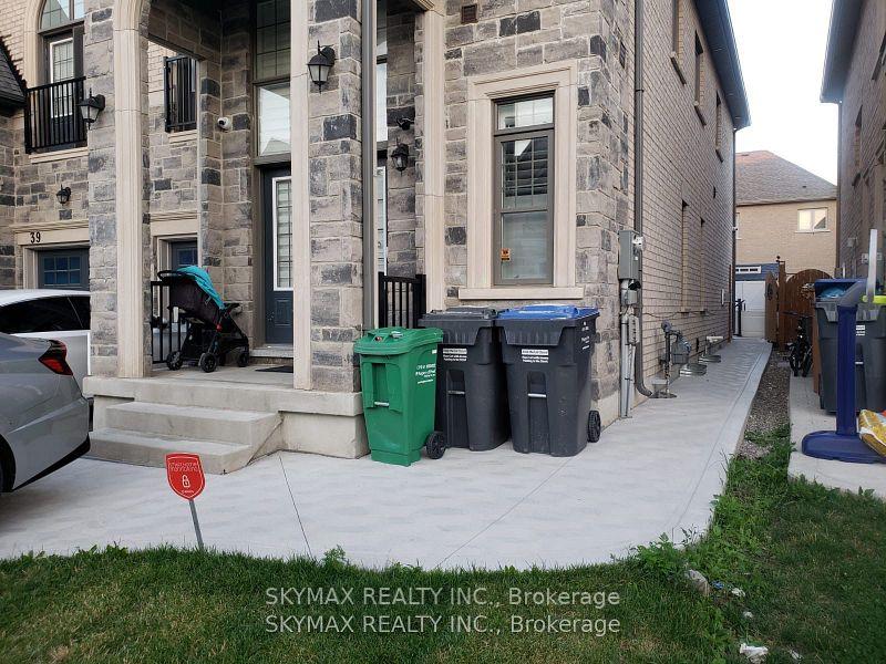 Photo 16 of 37 Faders Drive, Brampton, Northwest Brampton — HOMEH