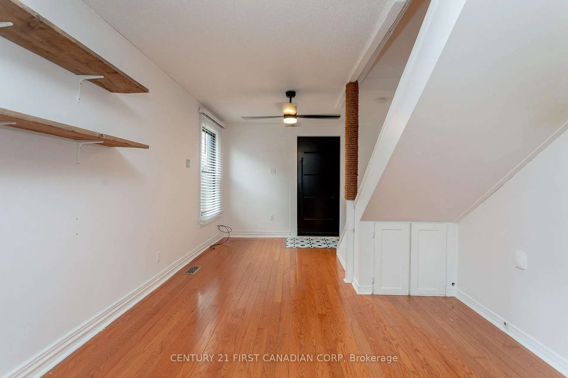 Photo 8 of Unit 3, 331 Erie Street, Central Elgin, Port Stanley — HOMEH