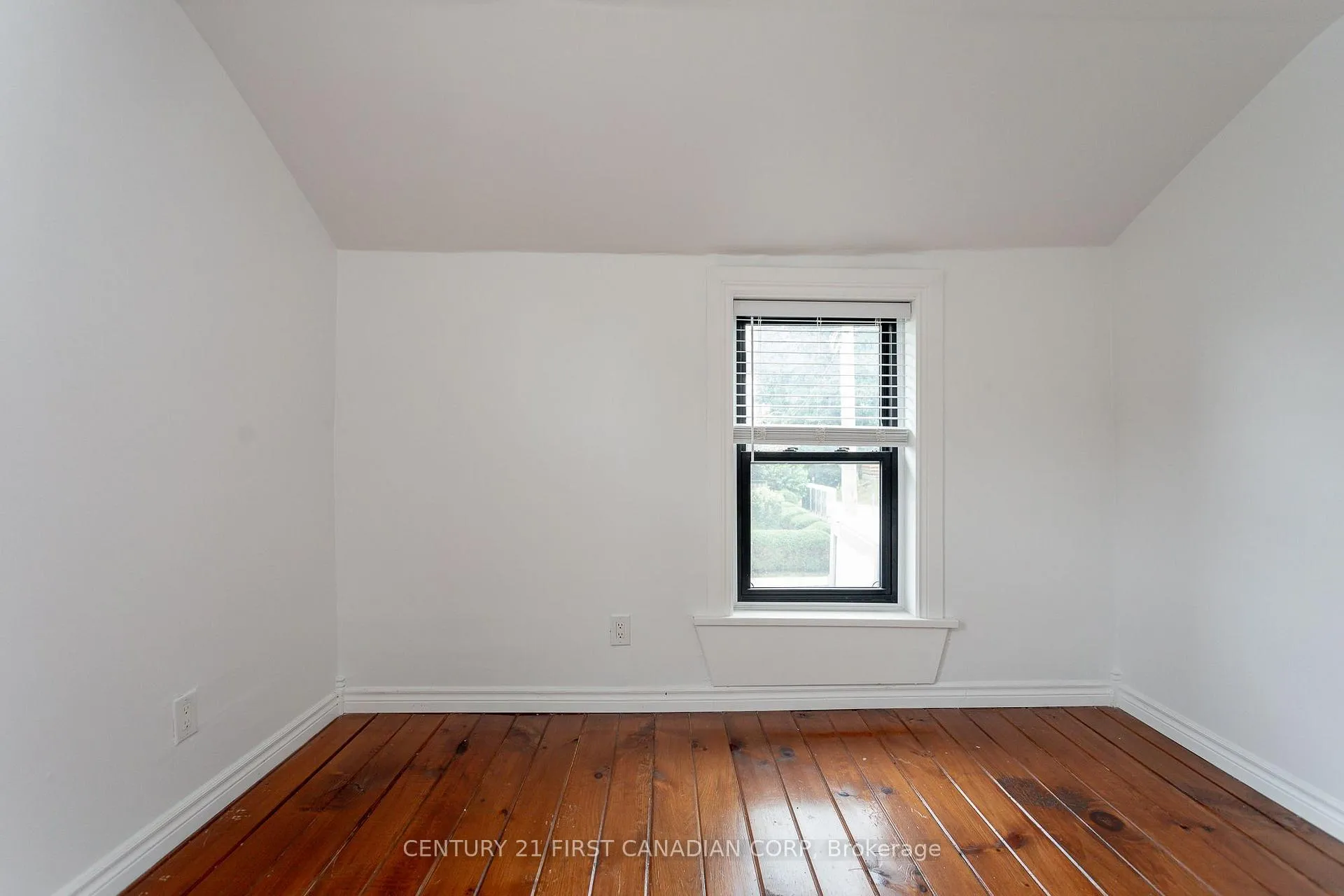Photo 11 of Unit 3, 331 Erie Street, Central Elgin, Port Stanley — HOMEH
