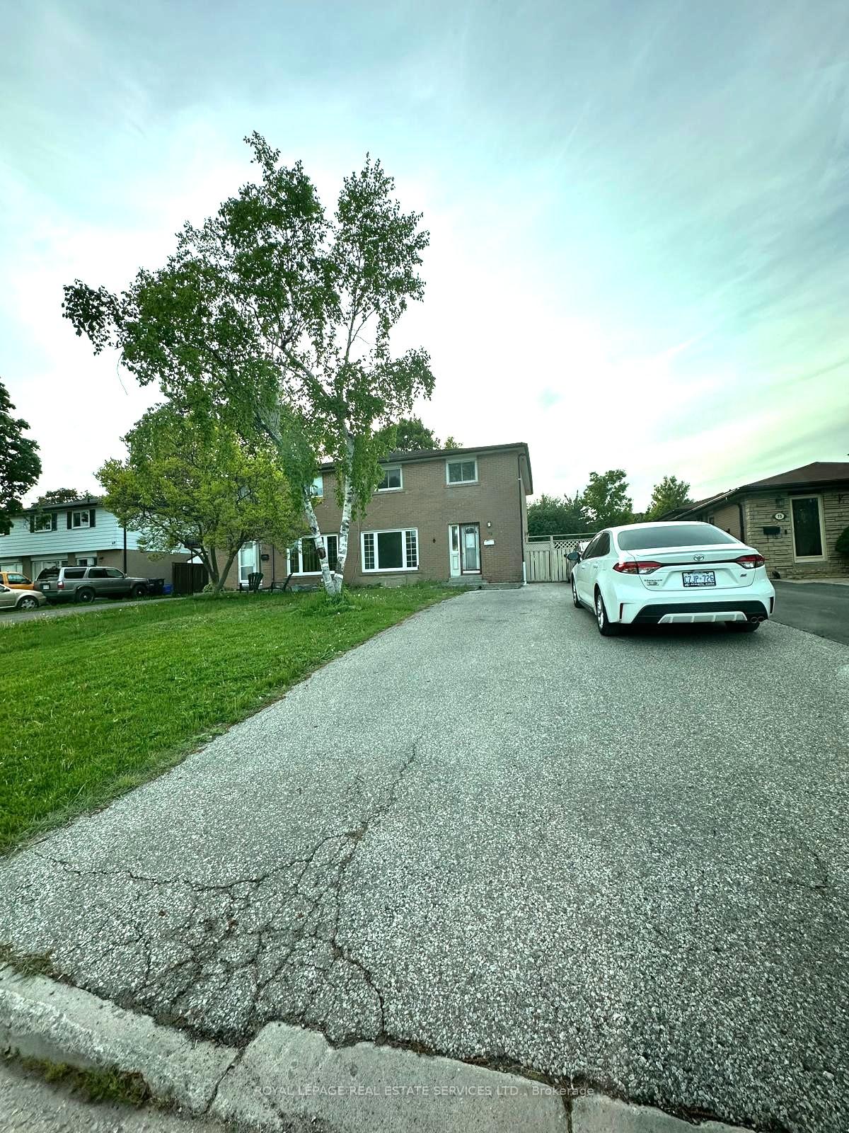 Front of 73 Davenport Crescent