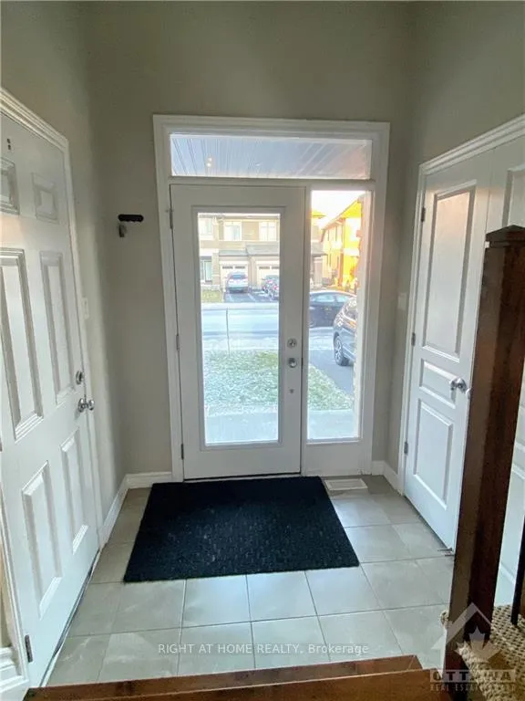 Photo 2 of 961 Cobble Hill Drive, Ottawa, Barrhaven - Cedargrove/Fraserdale — HOMEH