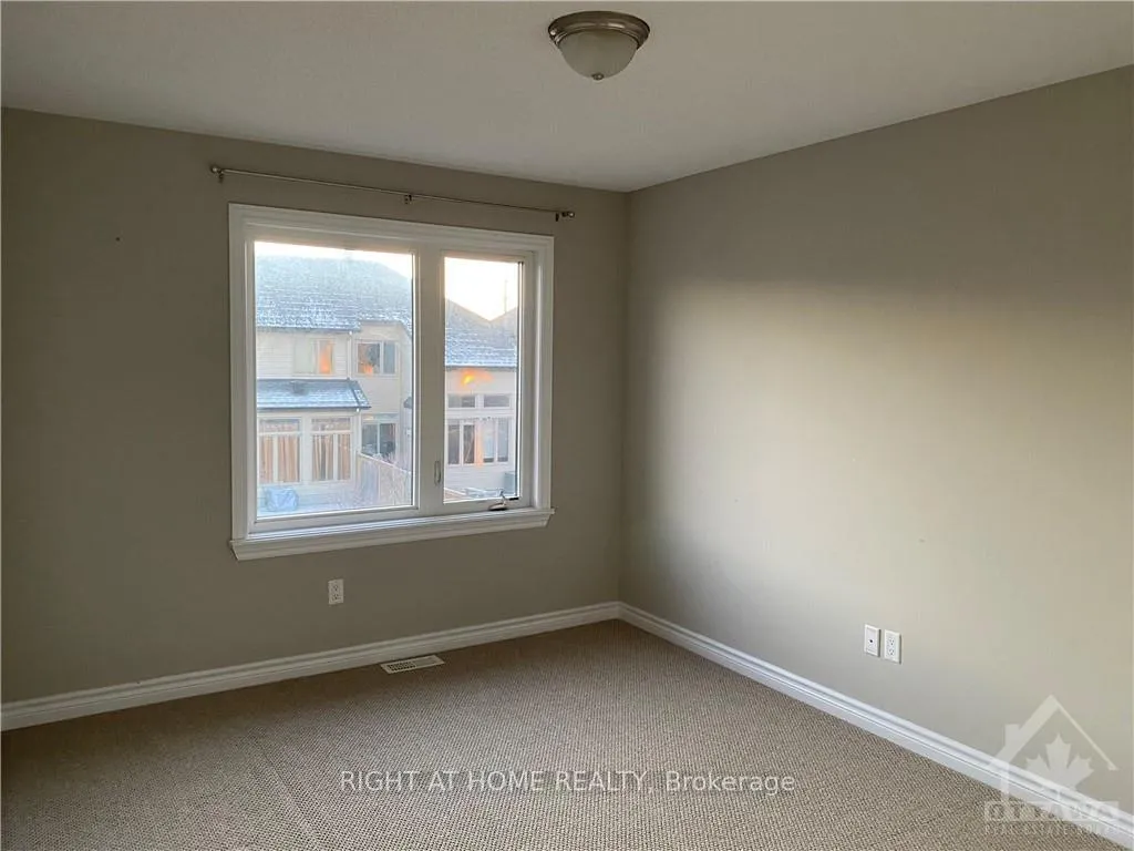 Photo 12 of 961 Cobble Hill Drive, Ottawa, Barrhaven - Cedargrove/Fraserdale — HOMEH