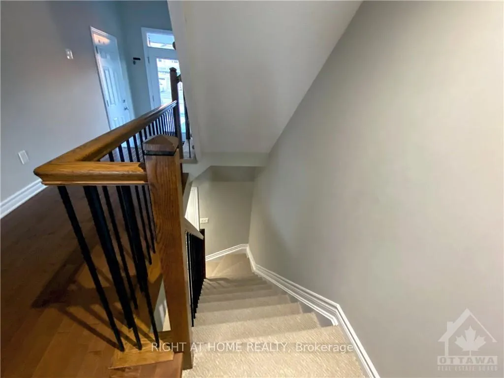 Photo 16 of 961 Cobble Hill Drive, Ottawa, Barrhaven - Cedargrove/Fraserdale — HOMEH