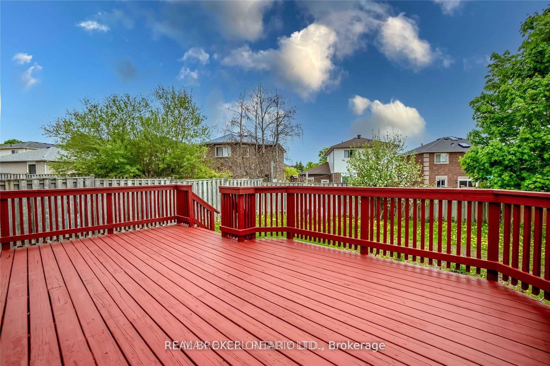Photo 32 of 25 Golds Crescent, Barrie, Holly — HOMEH