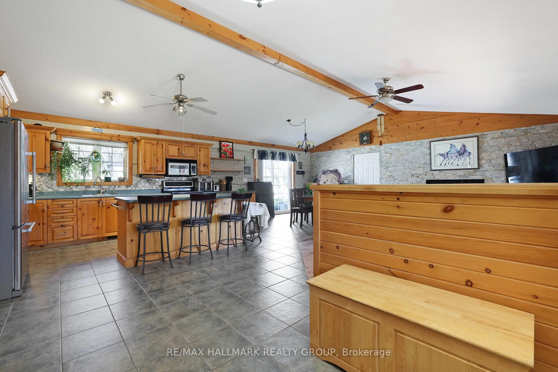 Photo 7 of 206 Old Pakenham Road, Ottawa, Fitzroy — HOMEH