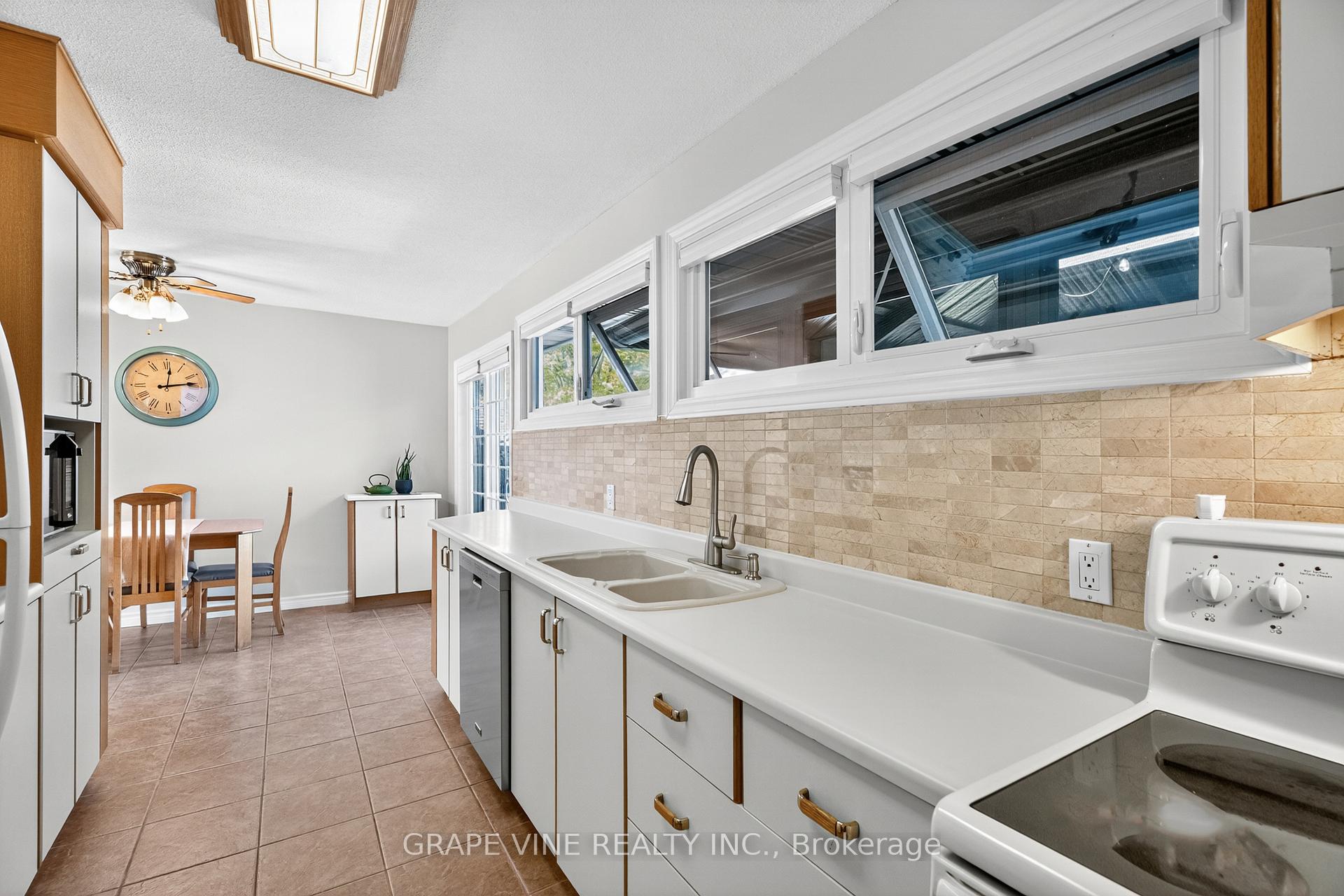 Photo 29 of 5041 Thunder Road, Ottawa, Carlsbad Springs — HOMEH