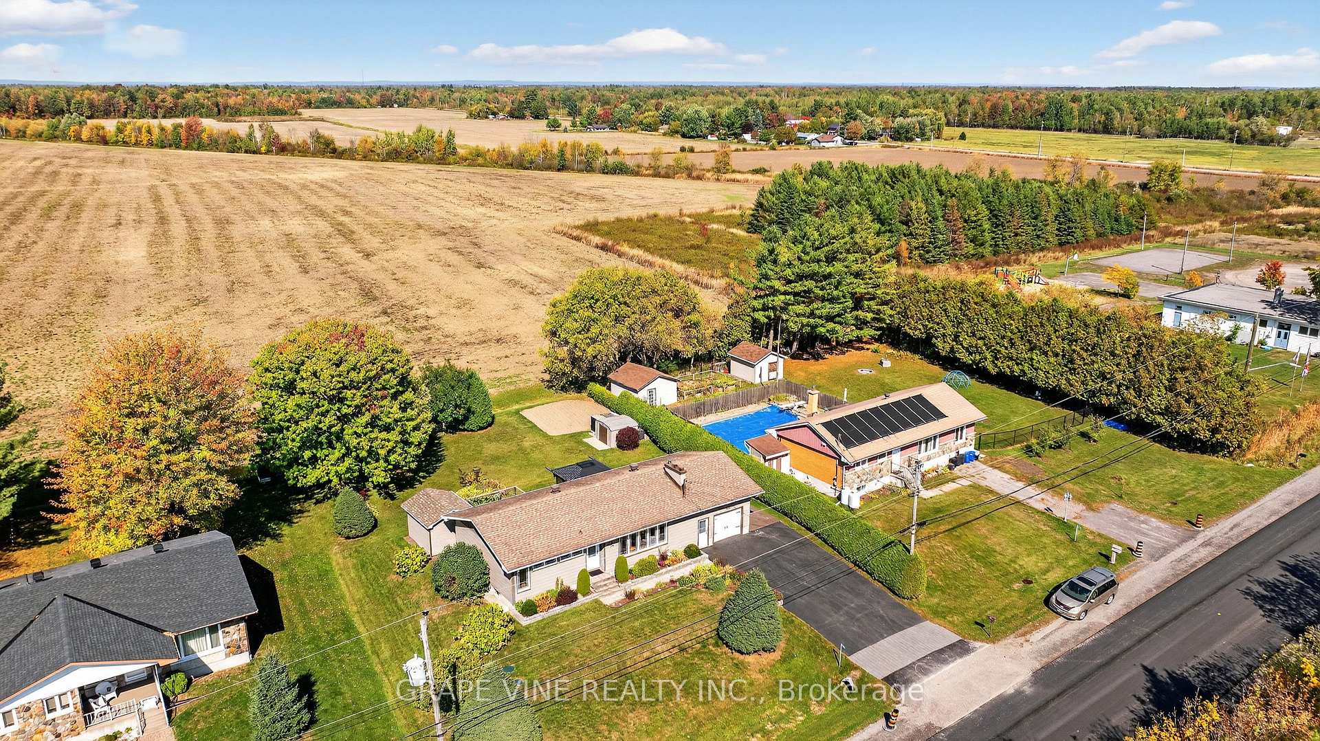 Photo 39 of 5041 Thunder Road, Ottawa, Carlsbad Springs — HOMEH