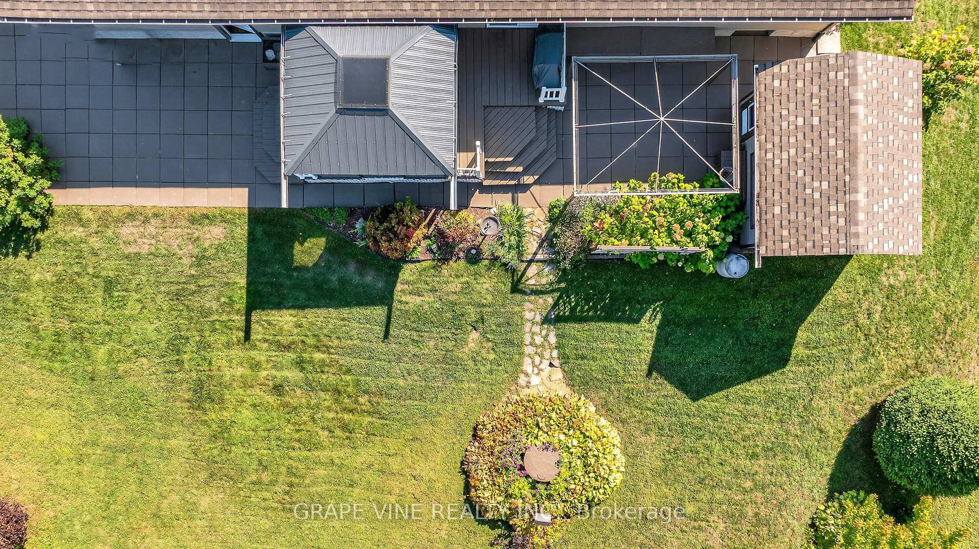 Photo 43 of 5041 Thunder Road, Ottawa, Carlsbad Springs — HOMEH