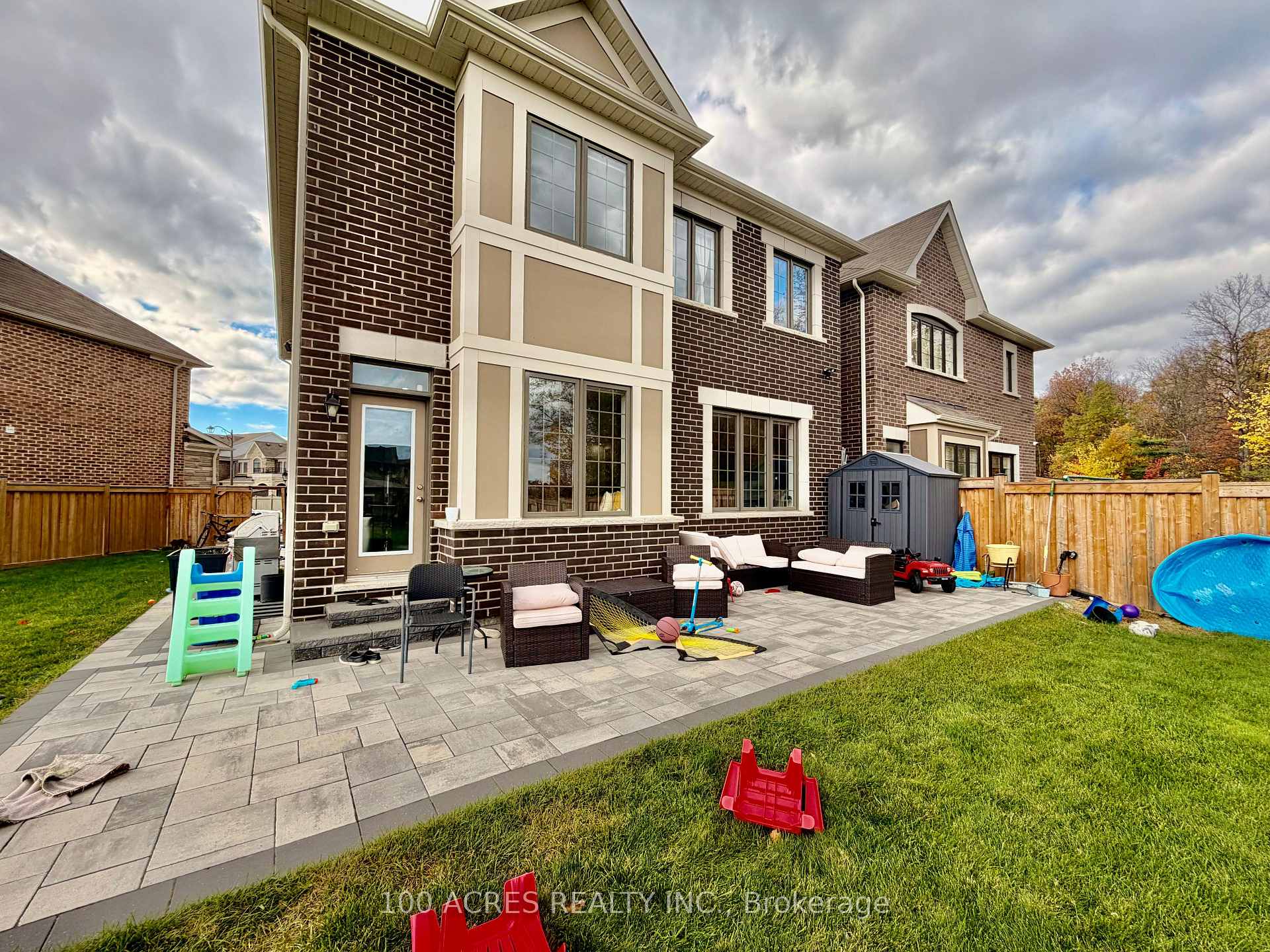 Photo 13 of 63 Eberly Woods Drive, Caledon, Rural Caledon — HOMEH