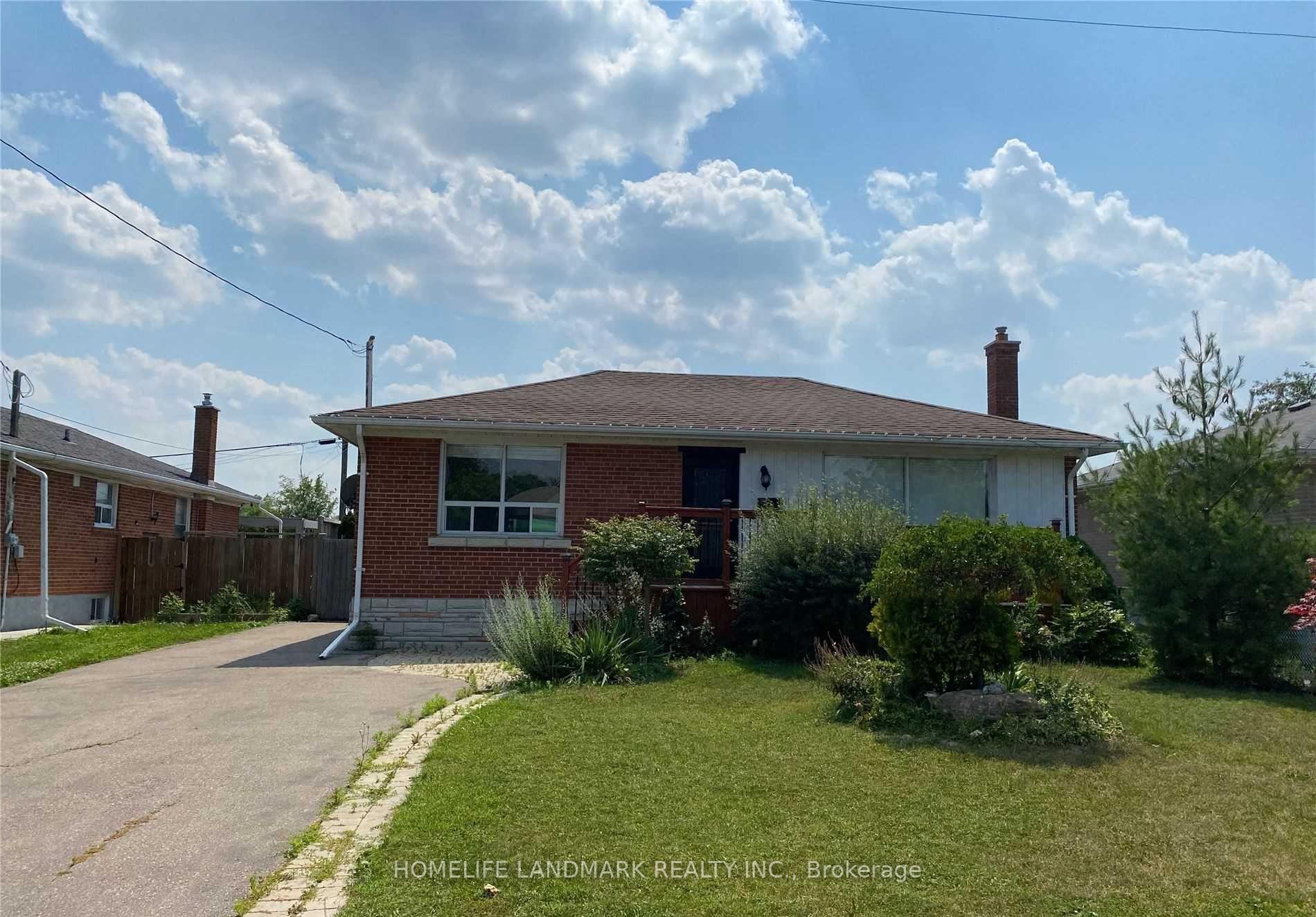 Front of Unit Upper, 25 Edgemont Drive