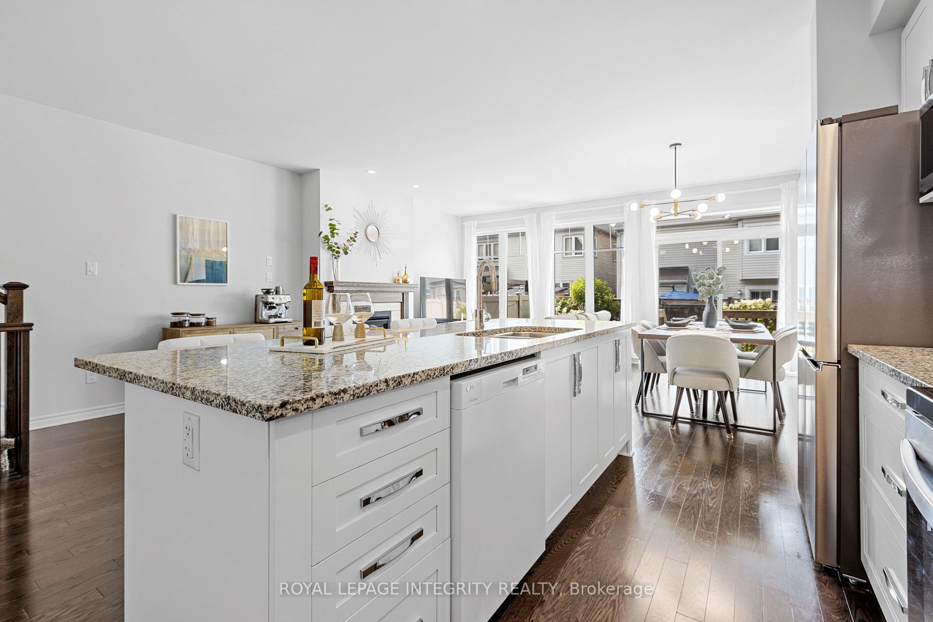 Photo 15 of 219 Brambling Way, Ottawa, Barrhaven - Half Moon Bay — HOMEH
