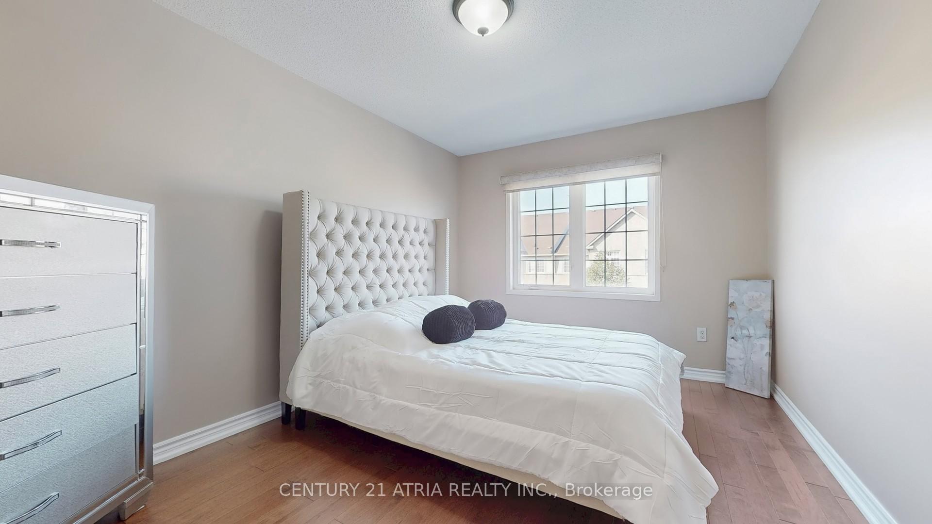 Photo 16 of 11 Clowes Street, Ajax, Central East — HOMEH