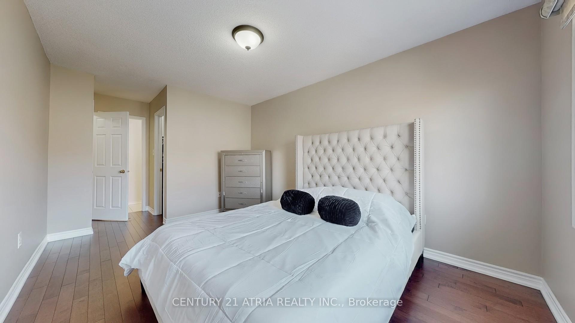 Photo 15 of 11 Clowes Street, Ajax, Central East — HOMEH