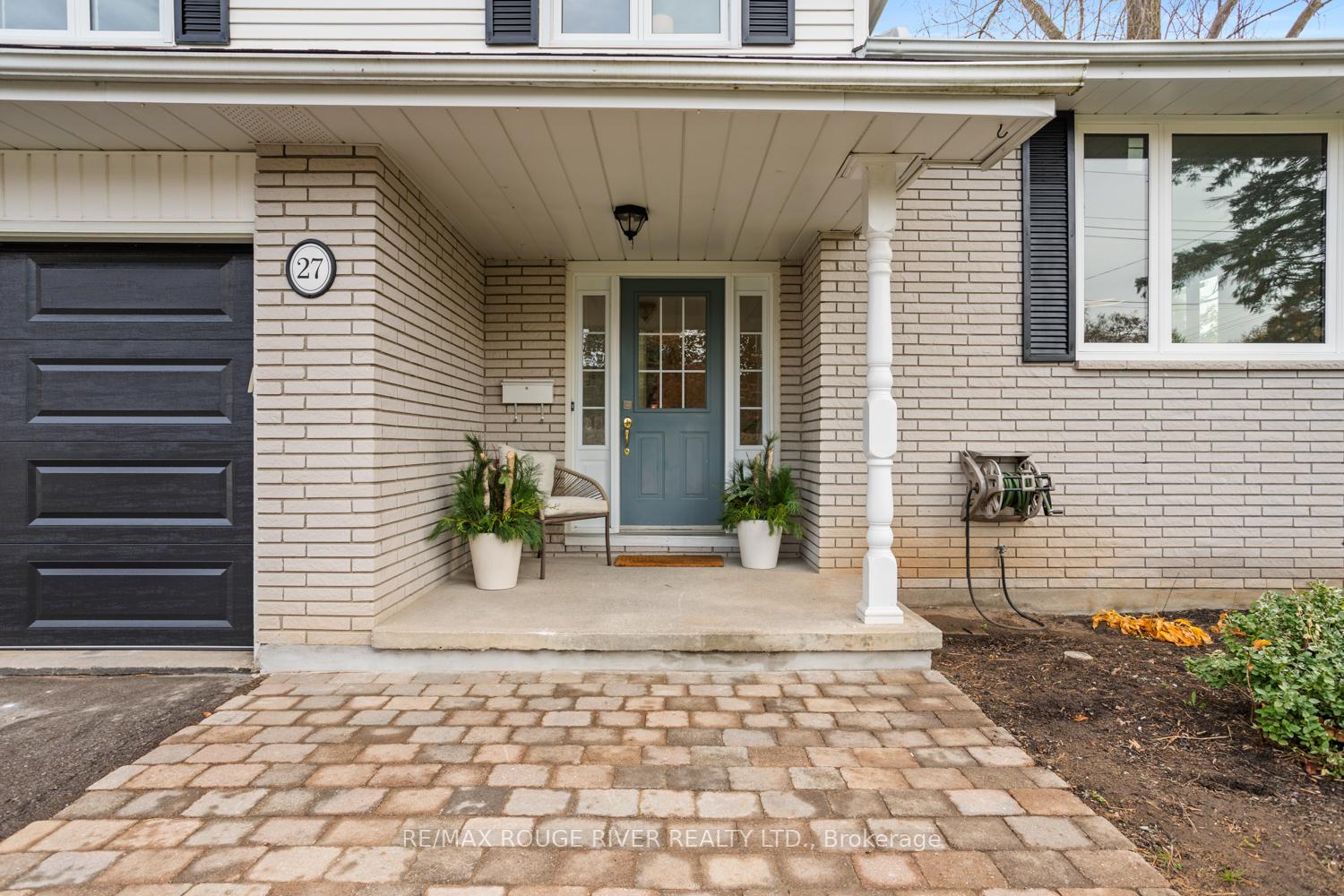 Photo 2 of 27 Keller Drive, Belleville, Belleville Ward — HOMEH