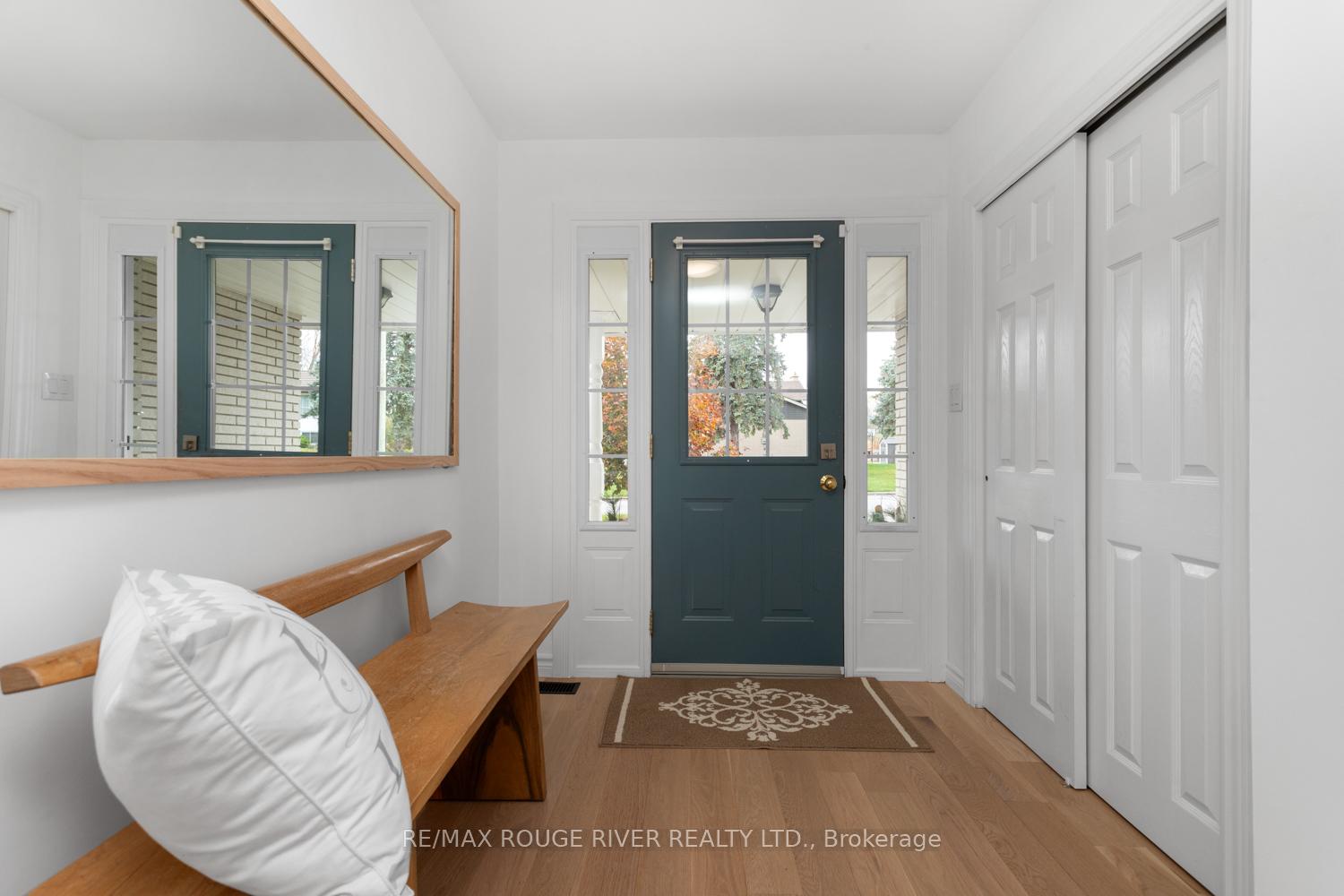Photo 3 of 27 Keller Drive, Belleville, Belleville Ward — HOMEH