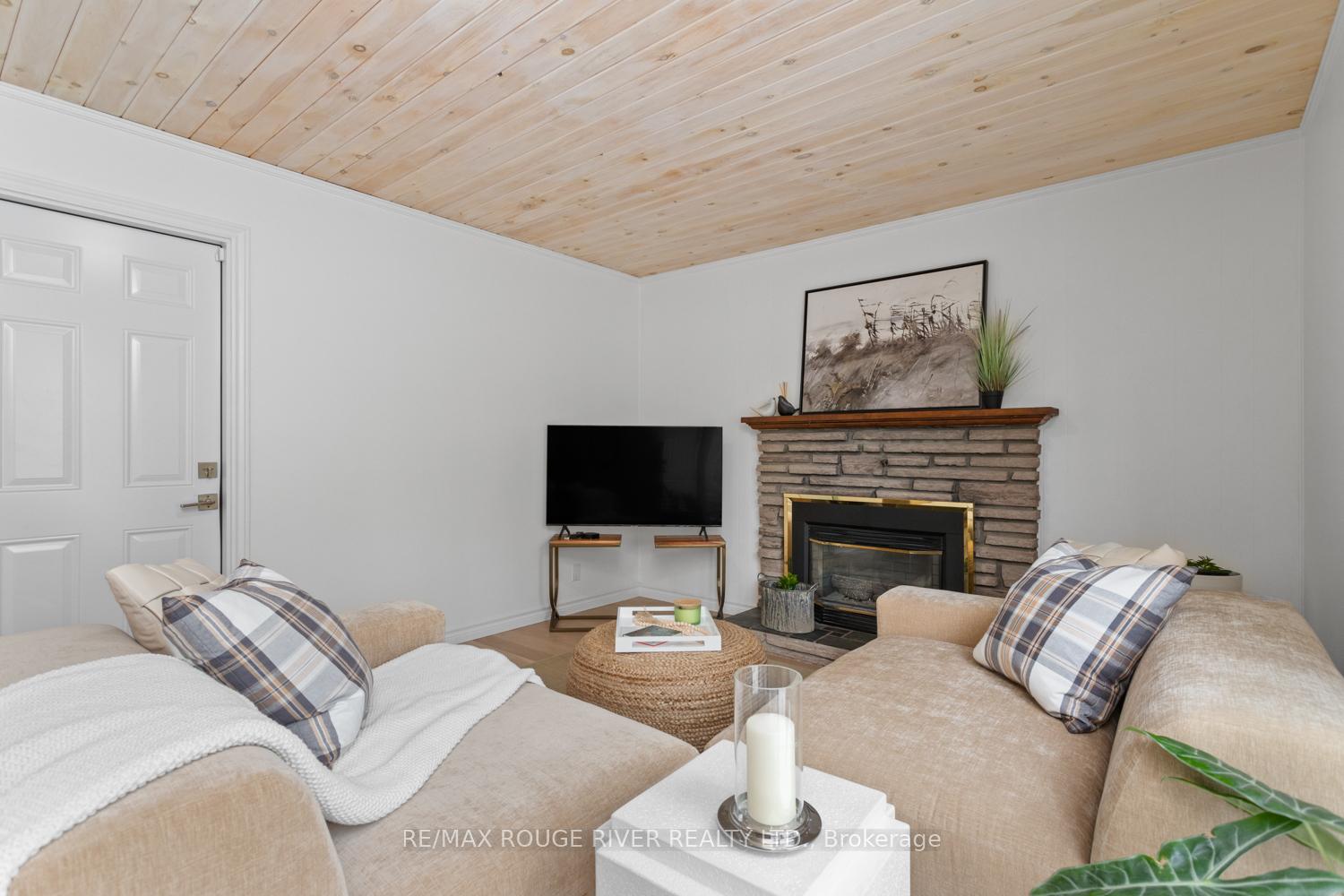 Photo 9 of 27 Keller Drive, Belleville, Belleville Ward — HOMEH