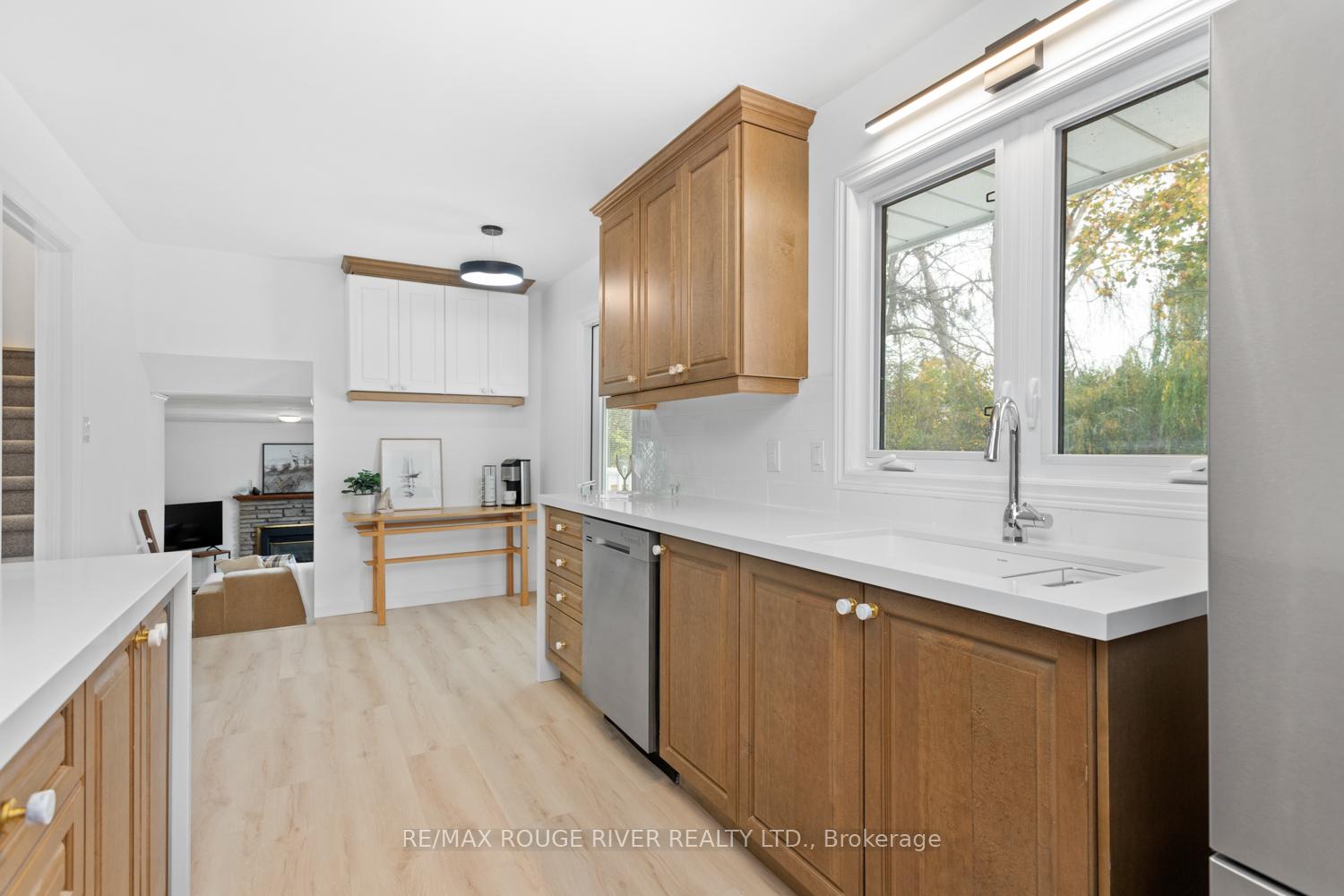 Photo 12 of 27 Keller Drive, Belleville, Belleville Ward — HOMEH