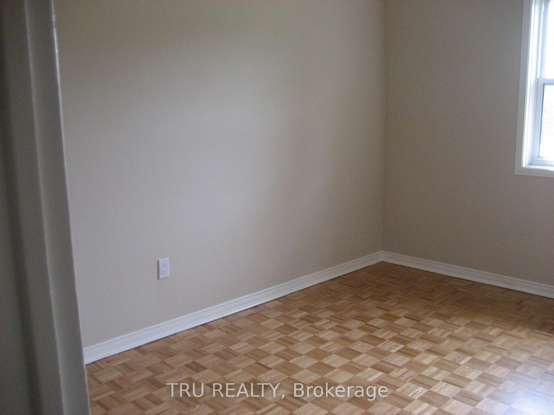 Photo 6 of 1567 Goth Avenue, Ottawa, Sawmill Creek/Timbermill — HOMEH