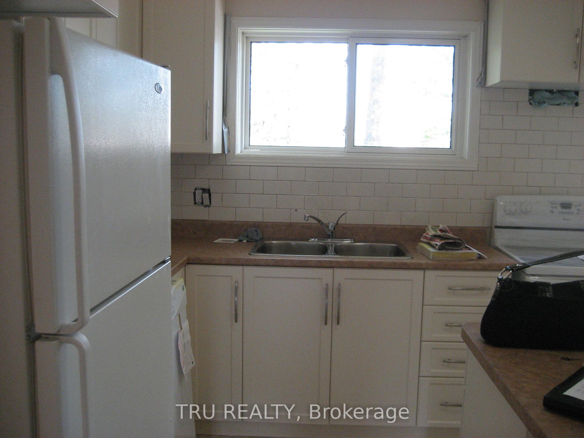 Photo 7 of 1567 Goth Avenue, Ottawa, Sawmill Creek/Timbermill — HOMEH