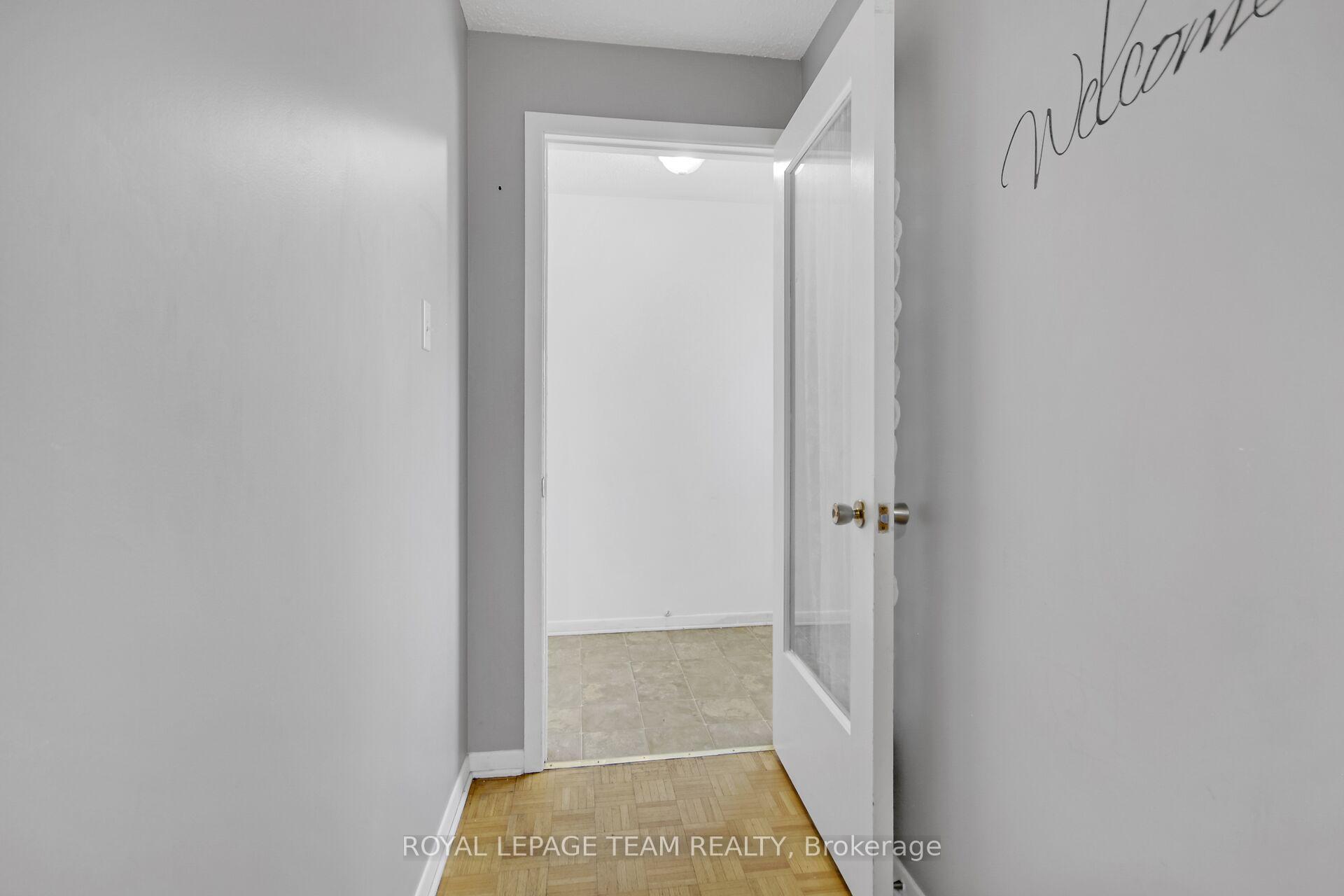 Photo 14 of 52 Bowhill Avenue, Ottawa, Borden Farm/Stewart Farm/Carleton Heights/Parkwood Hills — HOMEH