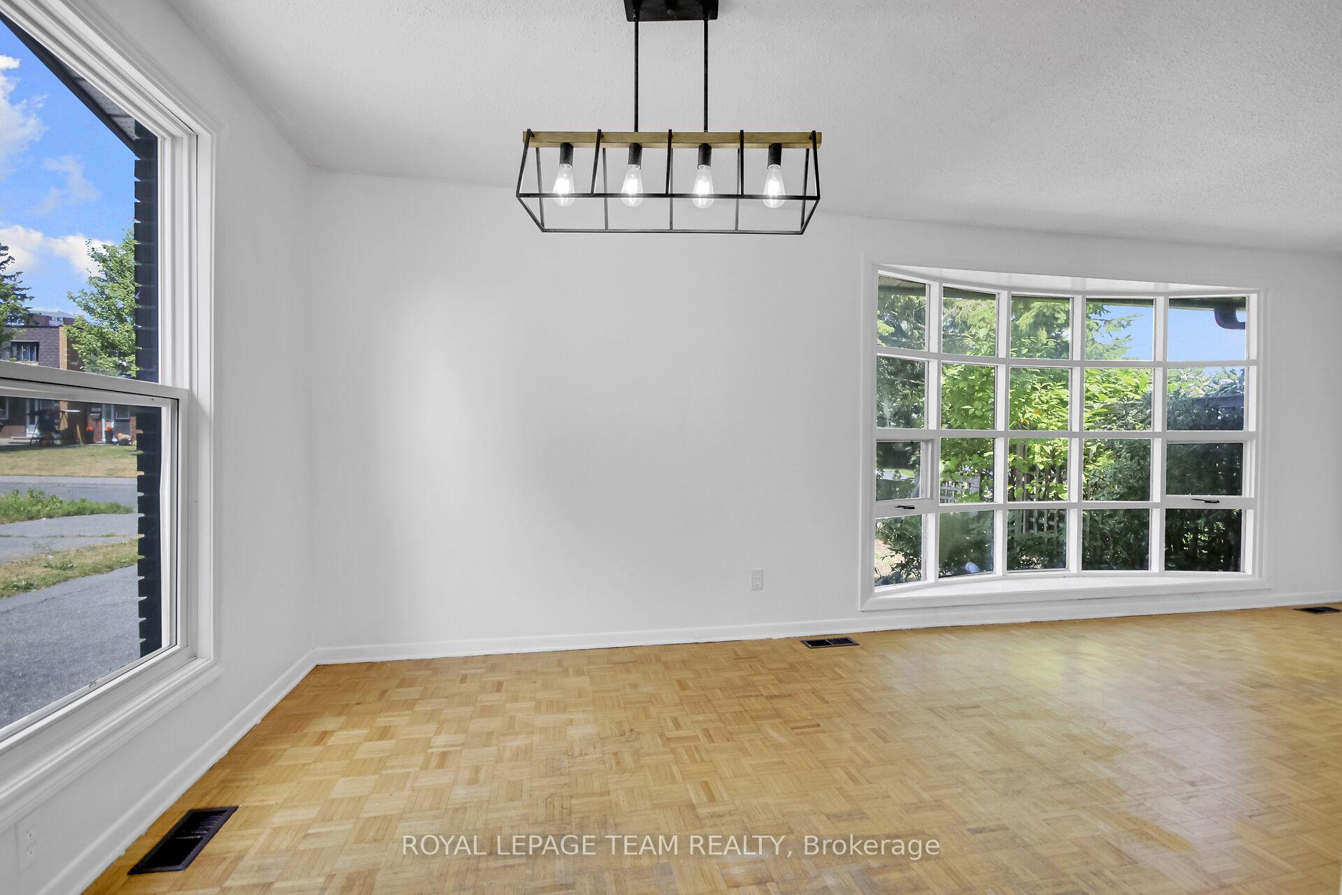 Photo 21 of 52 Bowhill Avenue, Ottawa, Borden Farm/Stewart Farm/Carleton Heights/Parkwood Hills — HOMEH