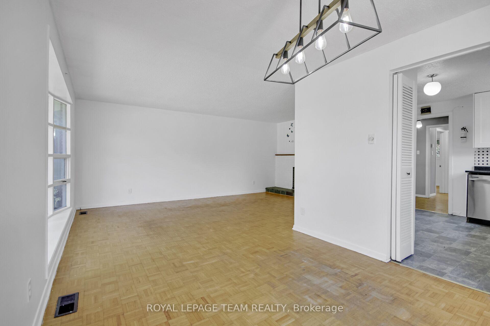 Photo 35 of 52 Bowhill Avenue, Ottawa, Borden Farm/Stewart Farm/Carleton Heights/Parkwood Hills — HOMEH