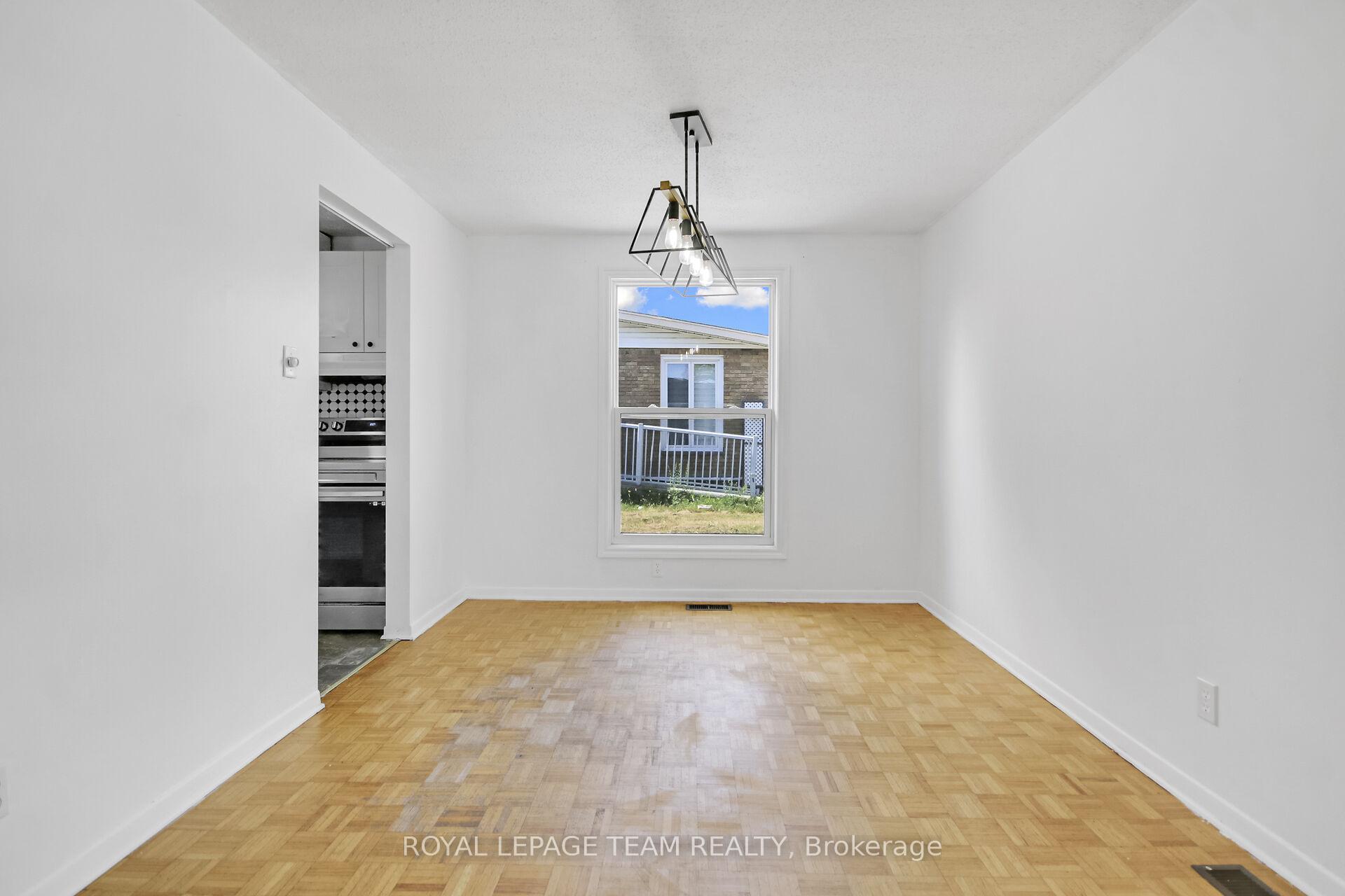 Photo 44 of 52 Bowhill Avenue, Ottawa, Borden Farm/Stewart Farm/Carleton Heights/Parkwood Hills — HOMEH