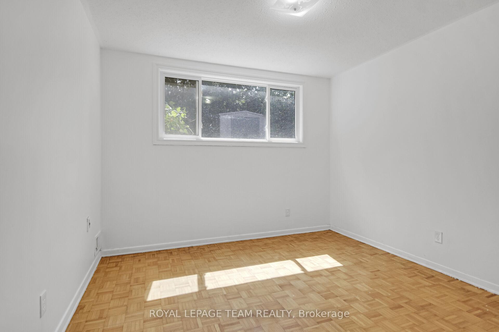 Photo 27 of 52 Bowhill Avenue, Ottawa, Borden Farm/Stewart Farm/Carleton Heights/Parkwood Hills — HOMEH
