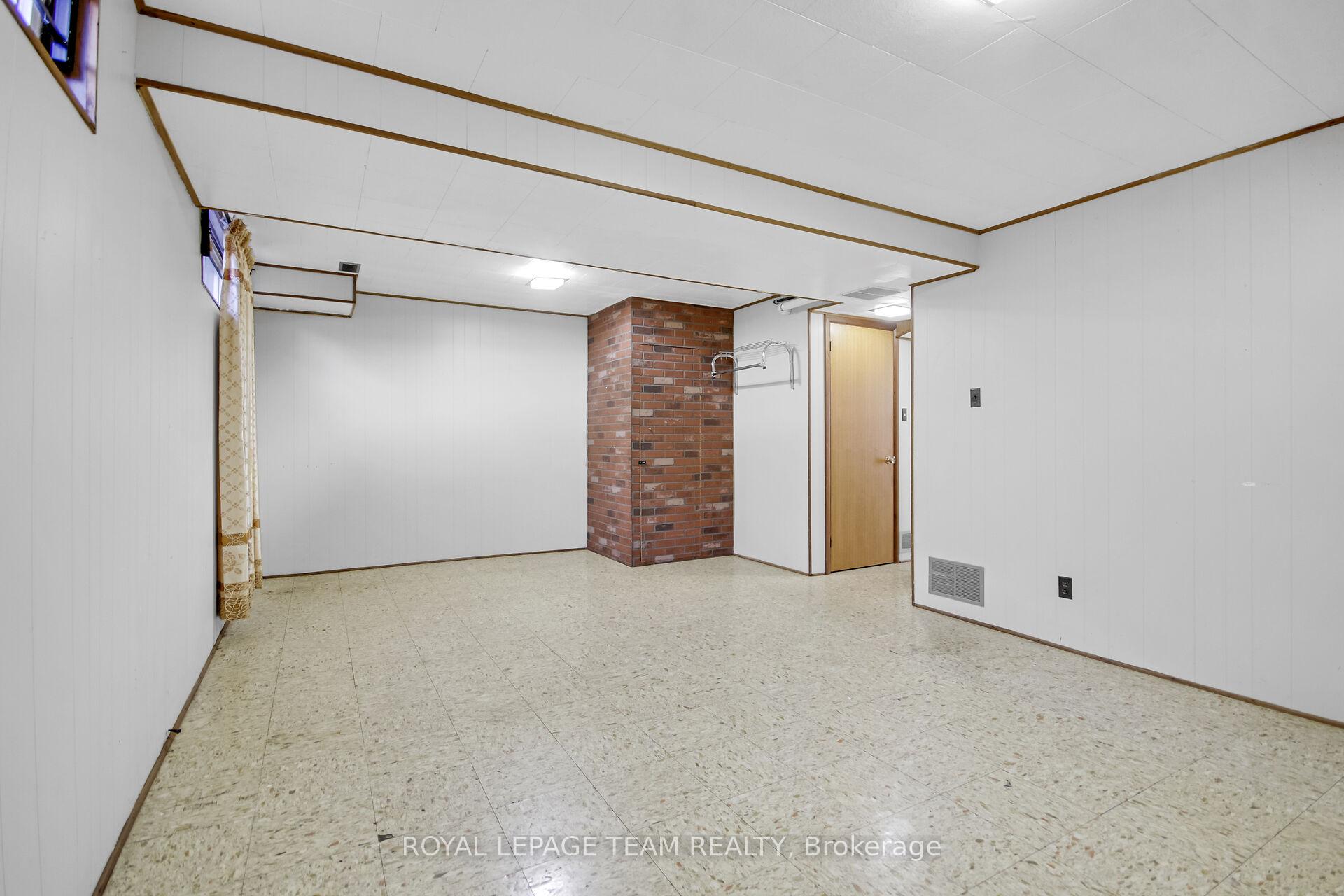 Photo 32 of 52 Bowhill Avenue, Ottawa, Borden Farm/Stewart Farm/Carleton Heights/Parkwood Hills — HOMEH