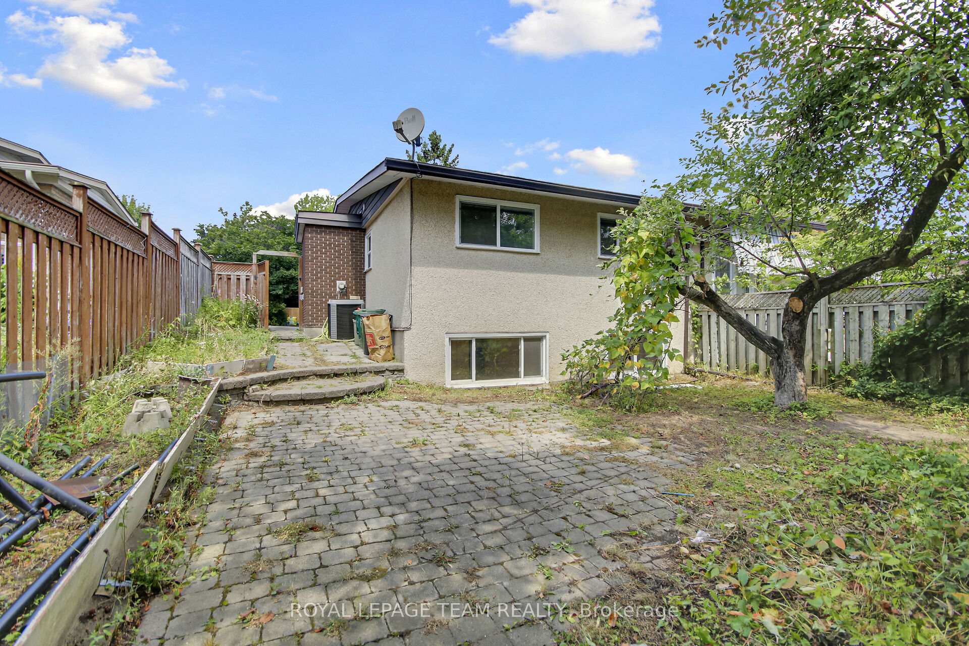 Photo 43 of 52 Bowhill Avenue, Ottawa, Borden Farm/Stewart Farm/Carleton Heights/Parkwood Hills — HOMEH