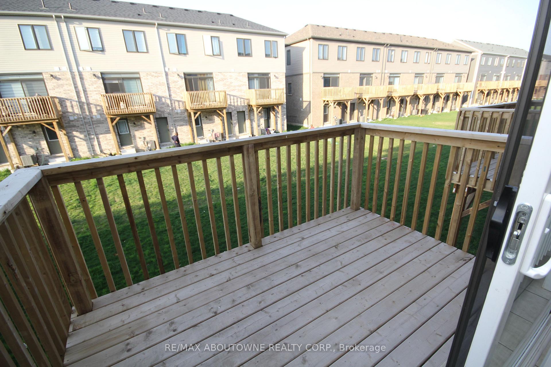 Photo 8 of 243 Gillespie Drive, Brant, Brantford Twp — HOMEH