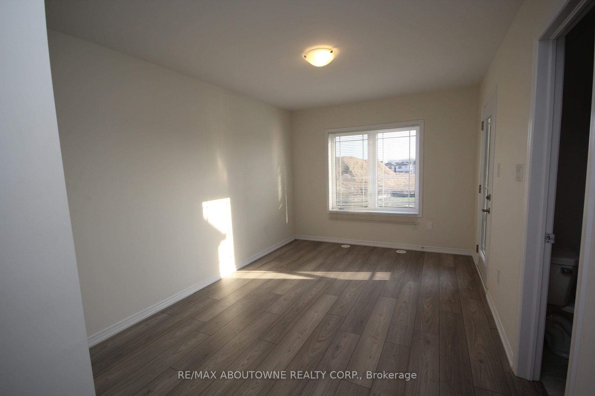 Photo 9 of 243 Gillespie Drive, Brant, Brantford Twp — HOMEH