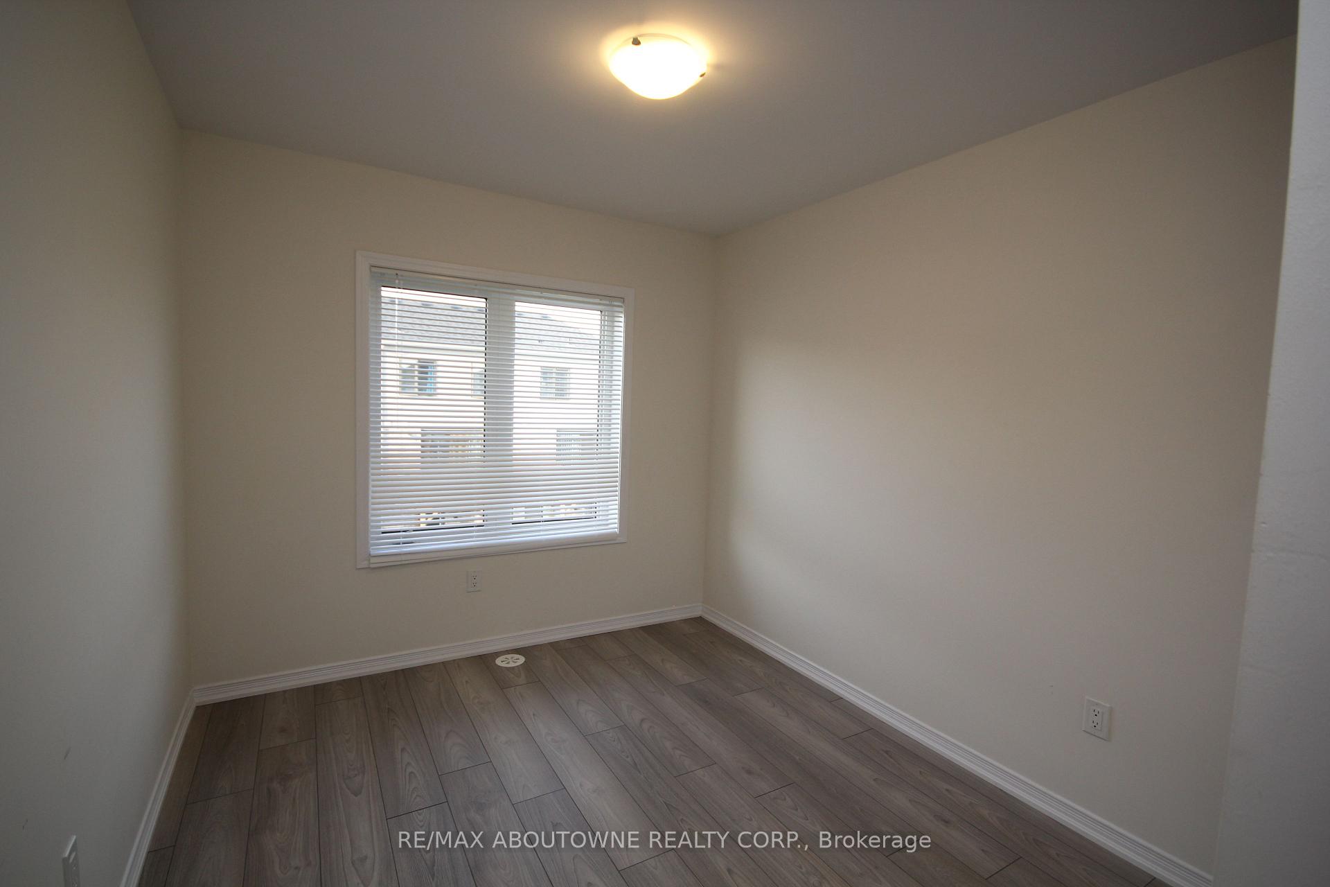 Photo 17 of 243 Gillespie Drive, Brant, Brantford Twp — HOMEH