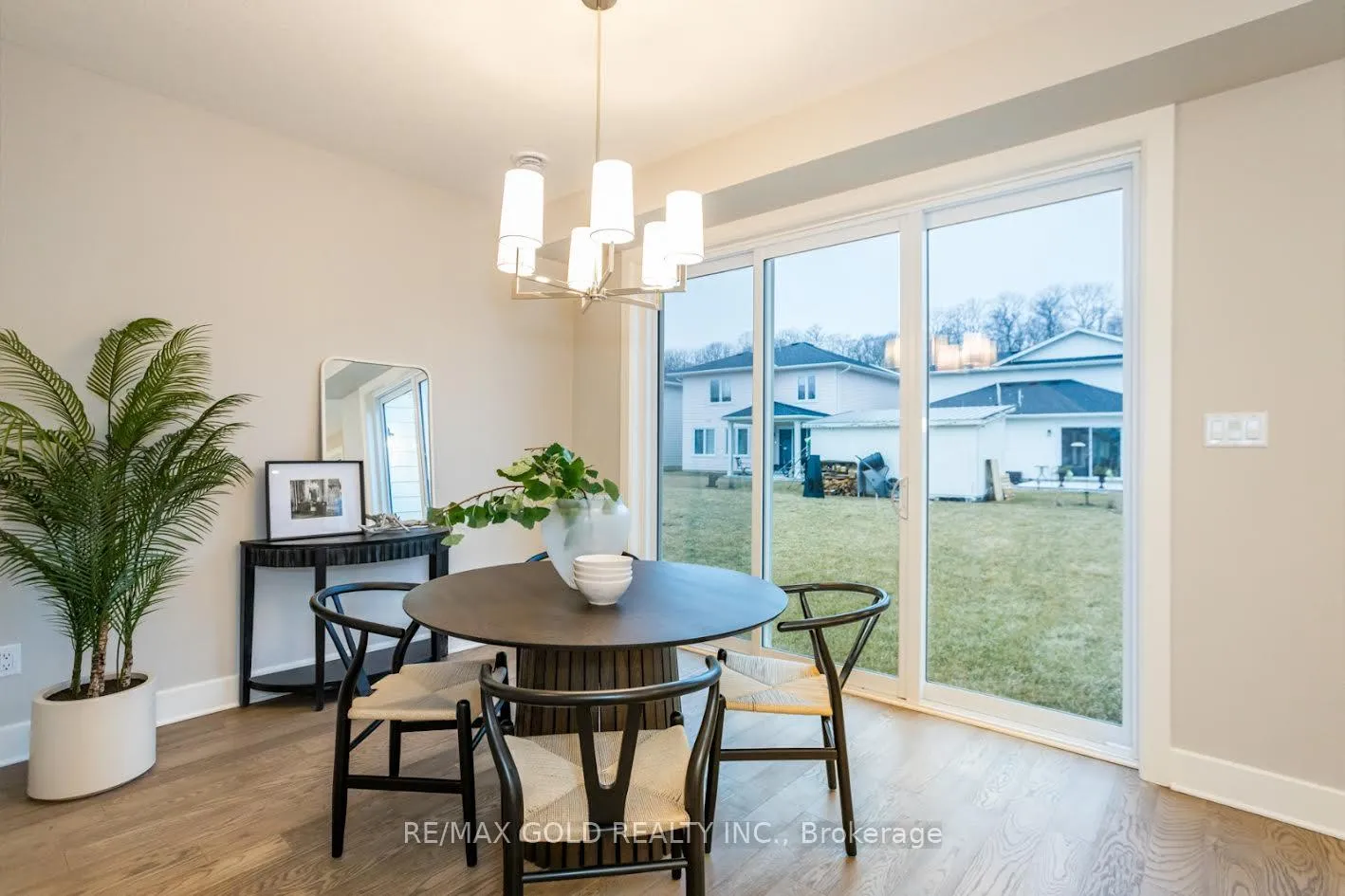 Photo 15 of 413 Breakwater Boulevard, Central Elgin, Port Stanley — HOMEH
