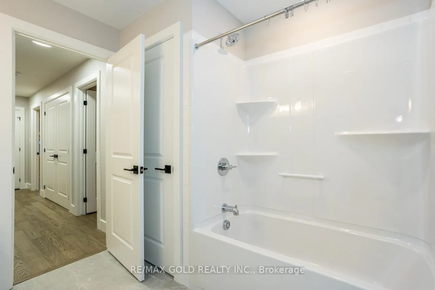 Photo 35 of 413 Breakwater Boulevard, Central Elgin, Port Stanley — HOMEH
