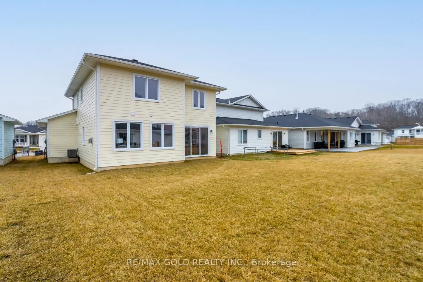 Photo 42 of 413 Breakwater Boulevard, Central Elgin, Port Stanley — HOMEH
