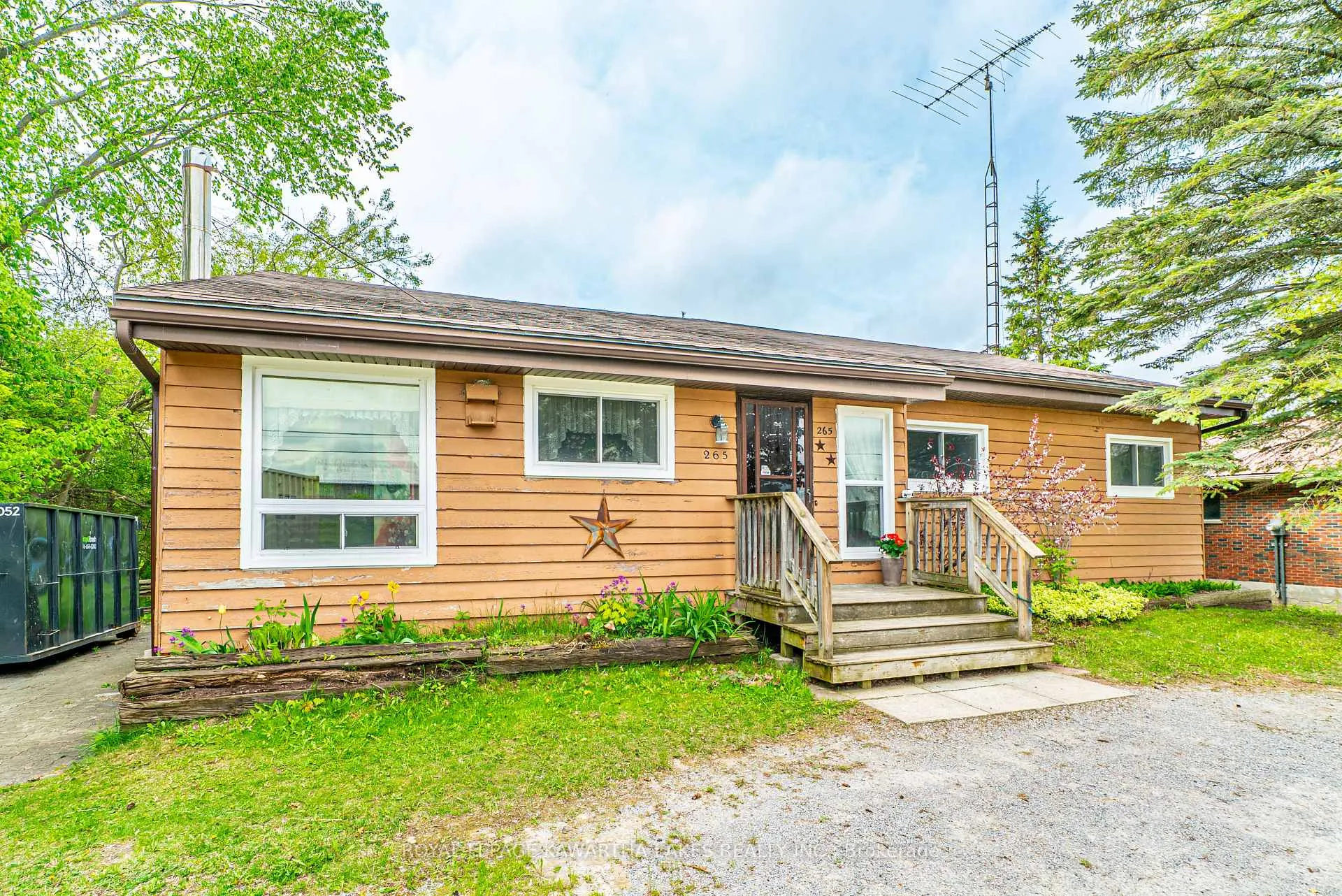 Photo 8 of 265 Cameron Street E, Brock, Cannington — HOMEH