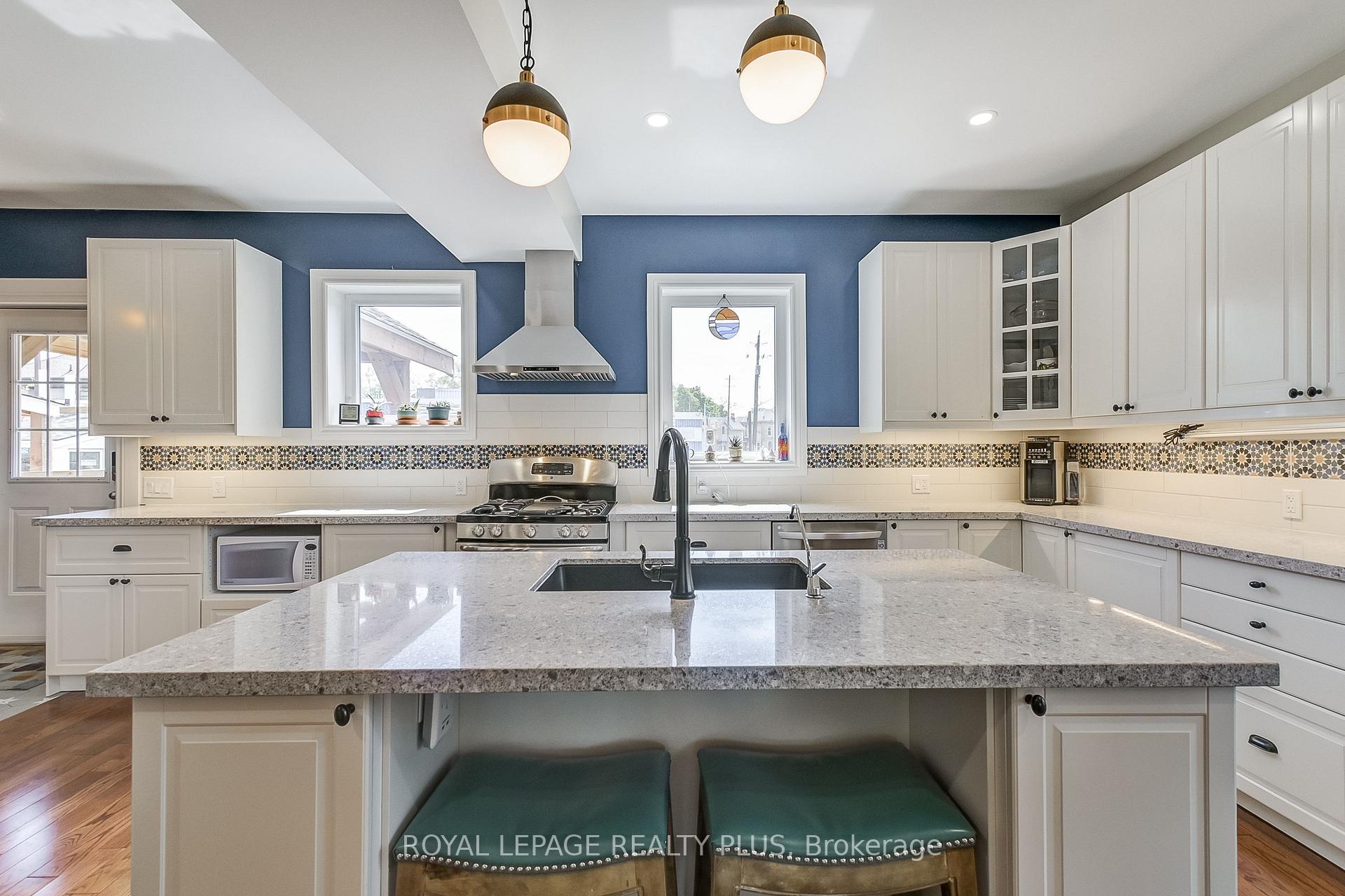 Photo 10 of 166 William Street, Brant, Brantford Twp — HOMEH
