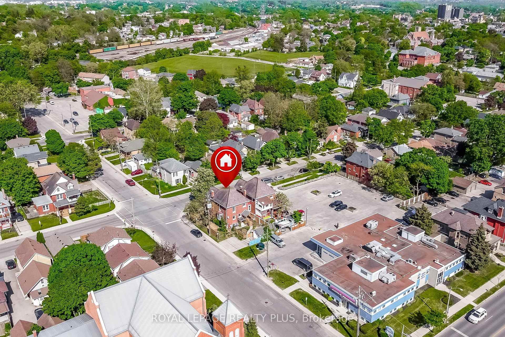 Photo 37 of 166 William Street, Brant, Brantford Twp — HOMEH