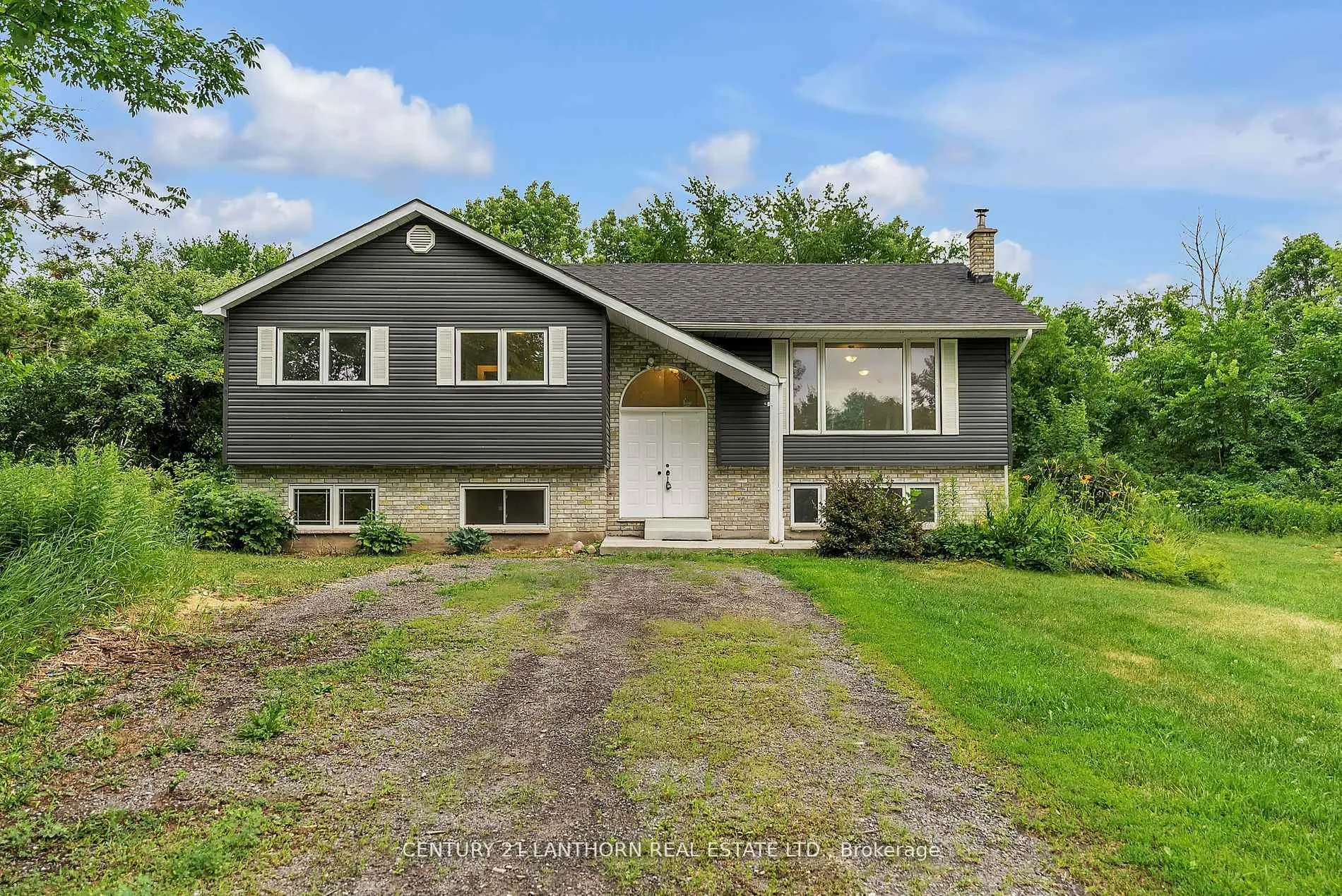 Front of 1168 Clearview Road
