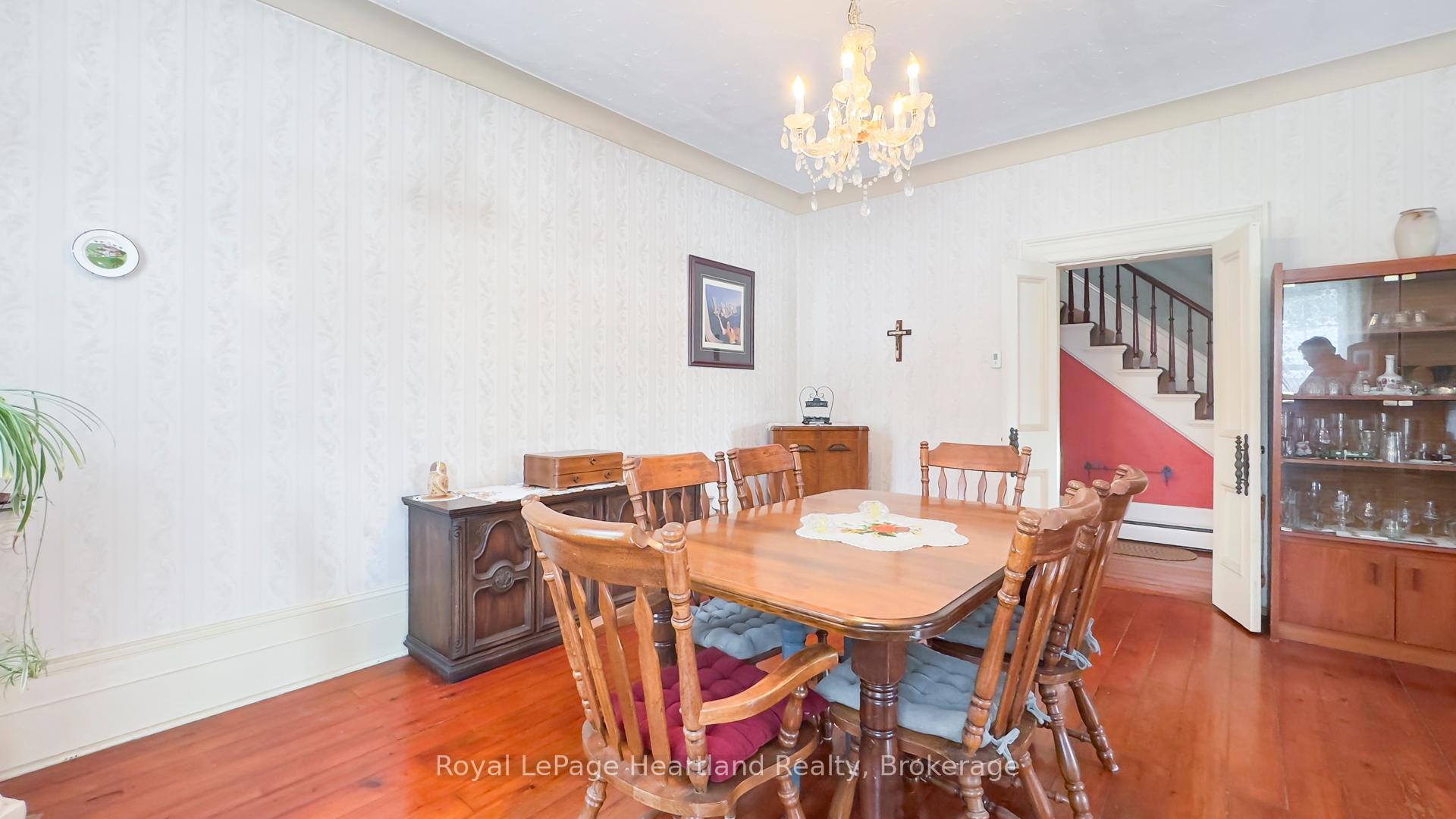 Photo 13 of 131 Rattenbury Street E, Central Huron, Clinton — HOMEH
