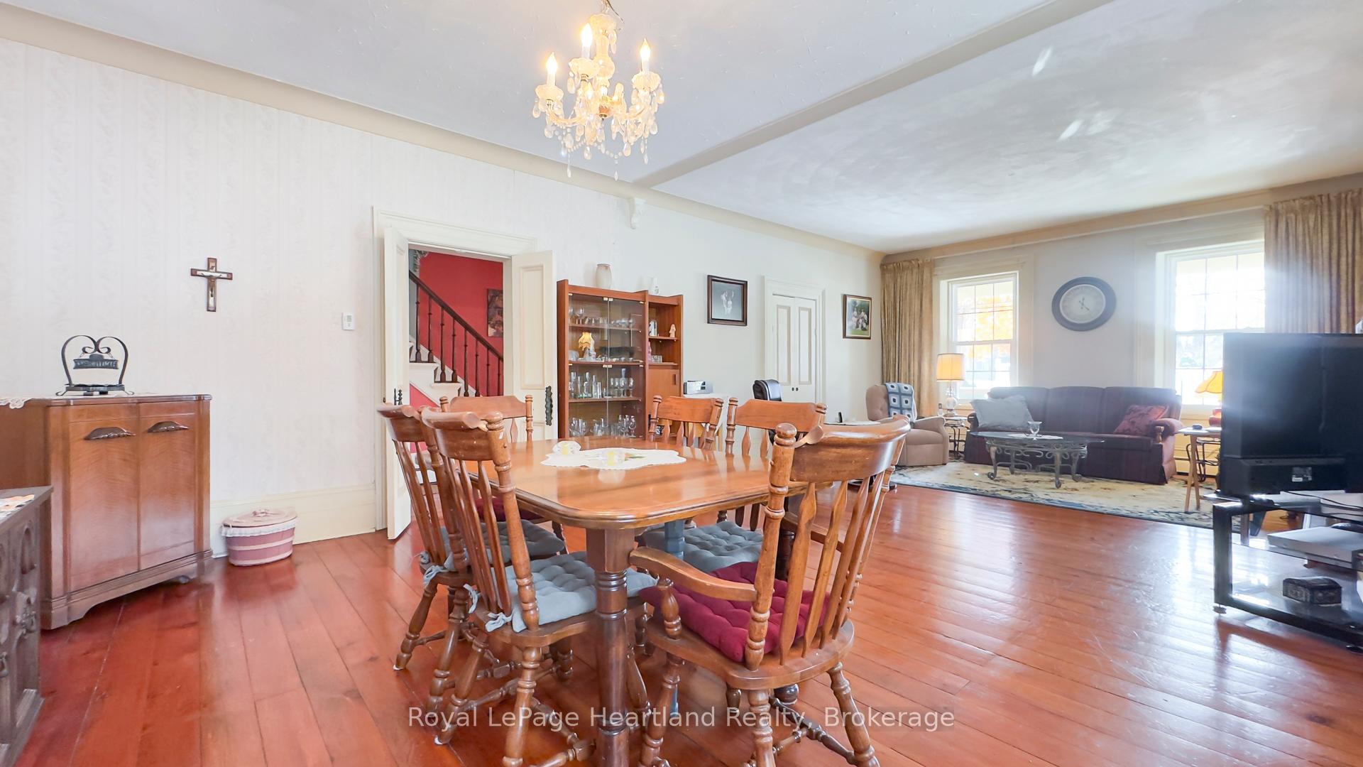 Photo 12 of 131 Rattenbury Street E, Central Huron, Clinton — HOMEH