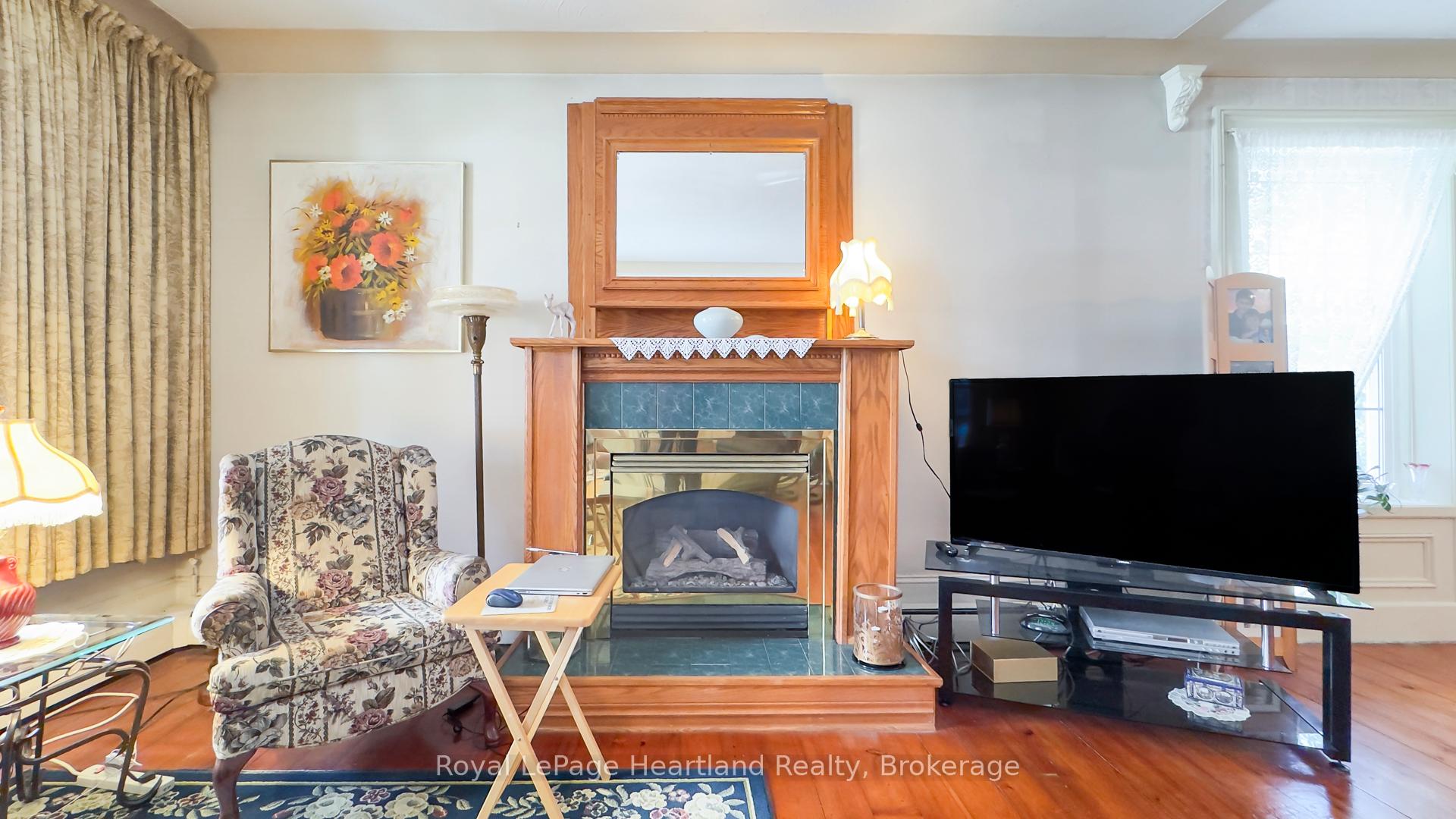 Photo 26 of 131 Rattenbury Street E, Central Huron, Clinton — HOMEH
